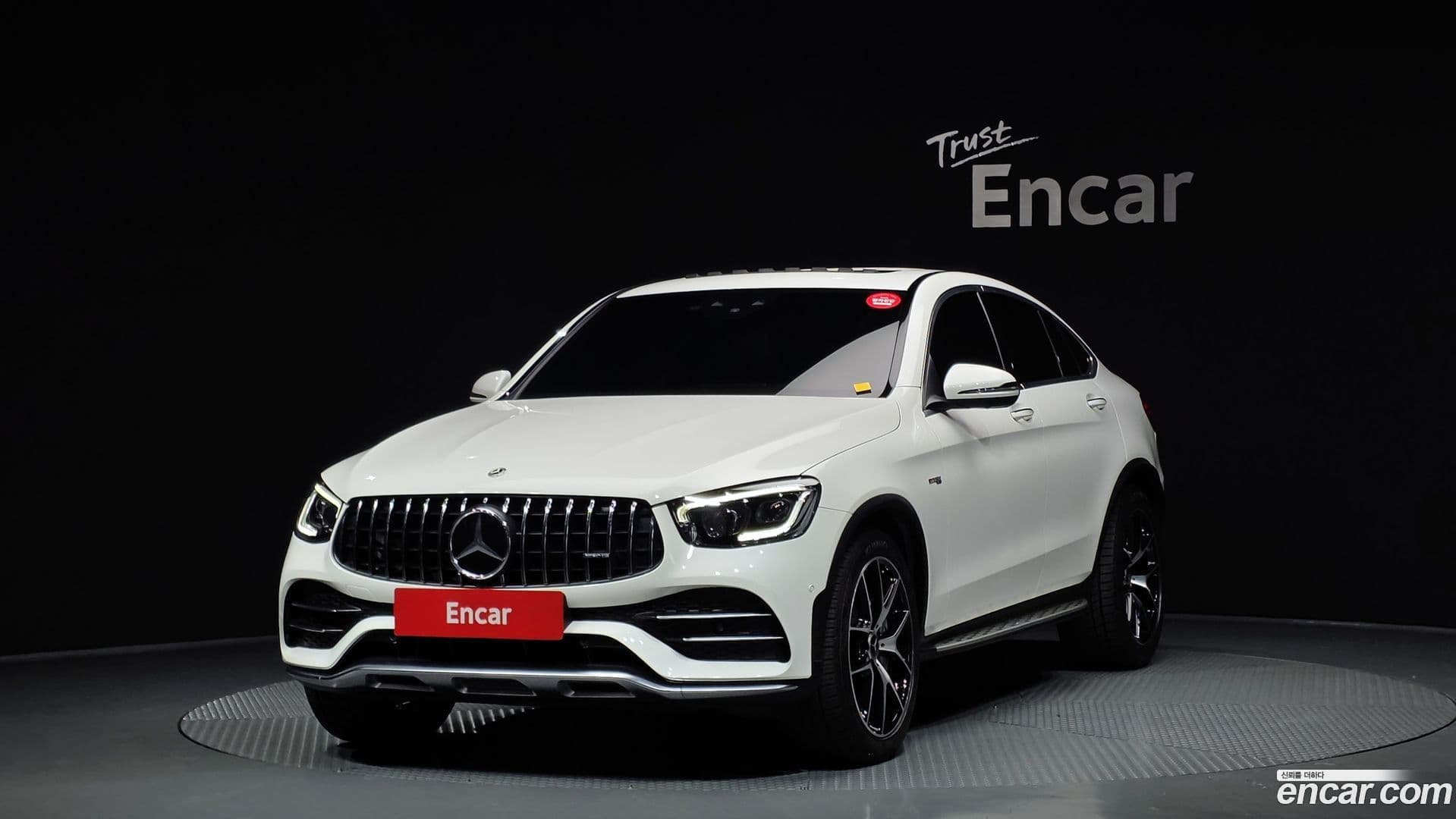 Main__Slider__Photo:GLC-Class Mercedes-Benz 2022.5-0