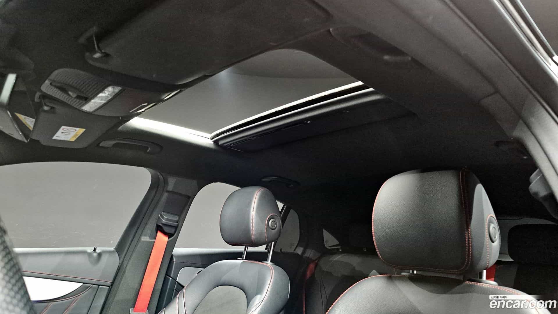 GLC-Class Mercedes-Benz 2022.5-OPTION-022