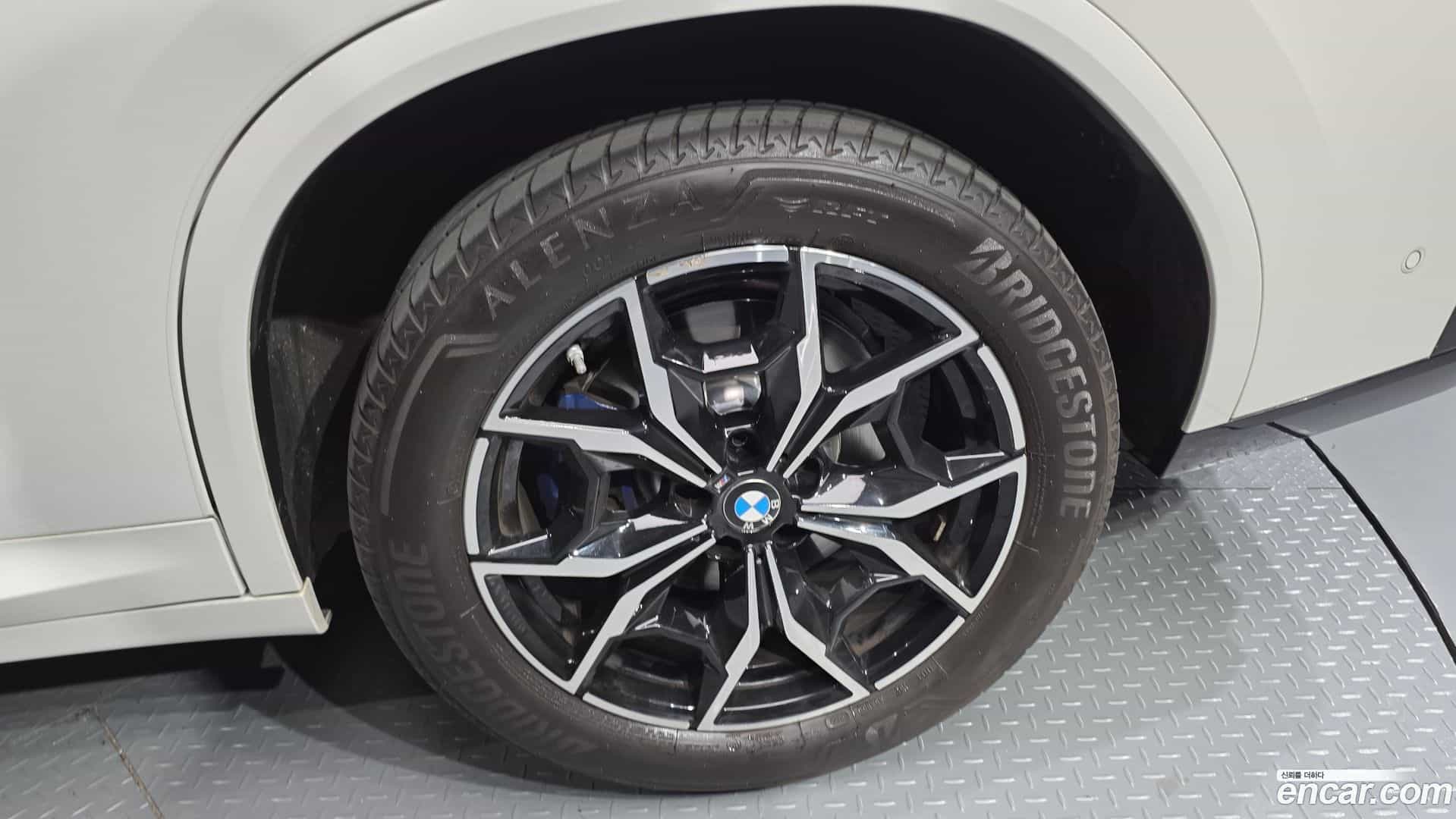 X4 BMW 2023.3-OUTER-031
