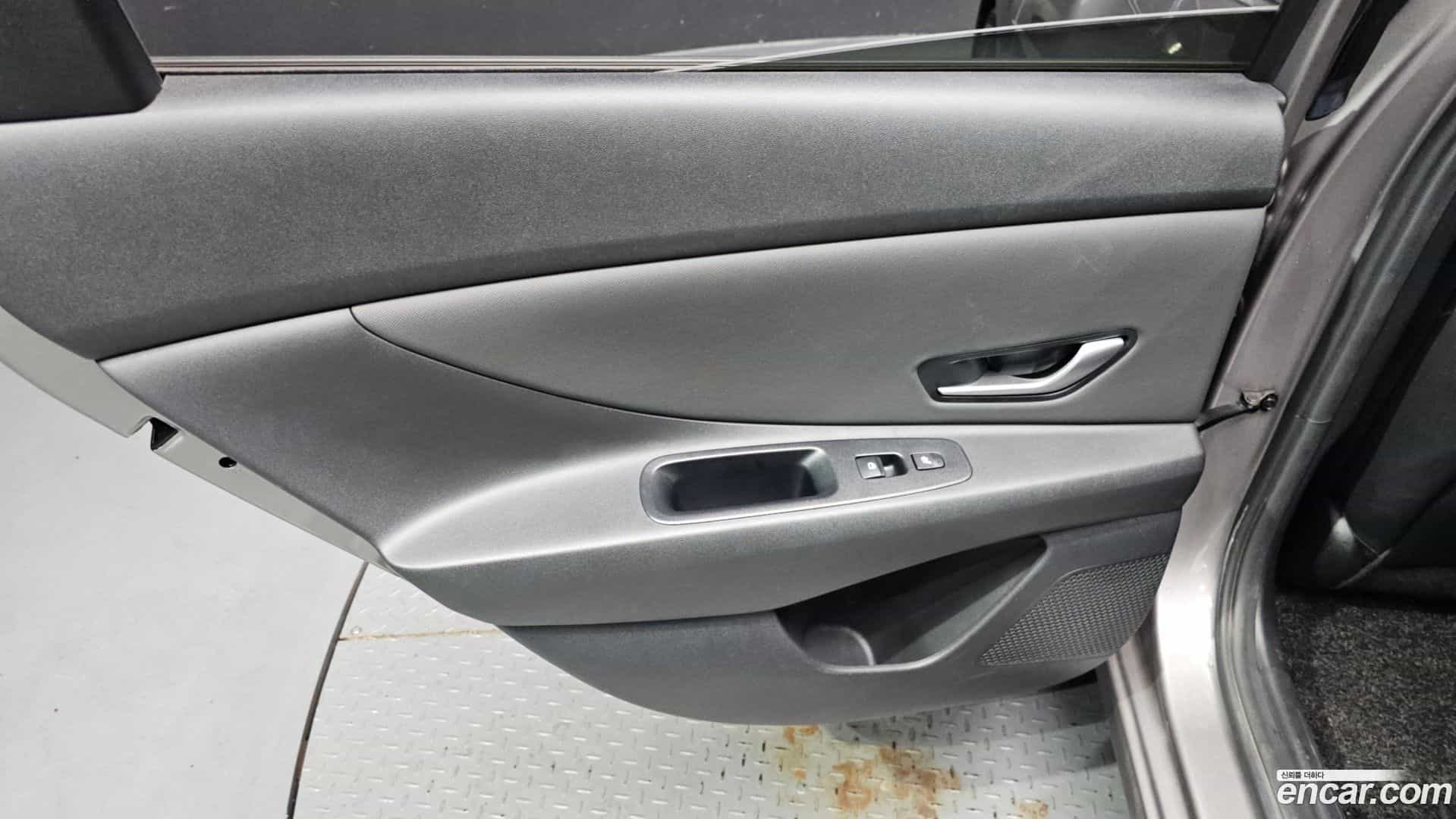 AVANTE Hyundai 2020.4-INNER-035