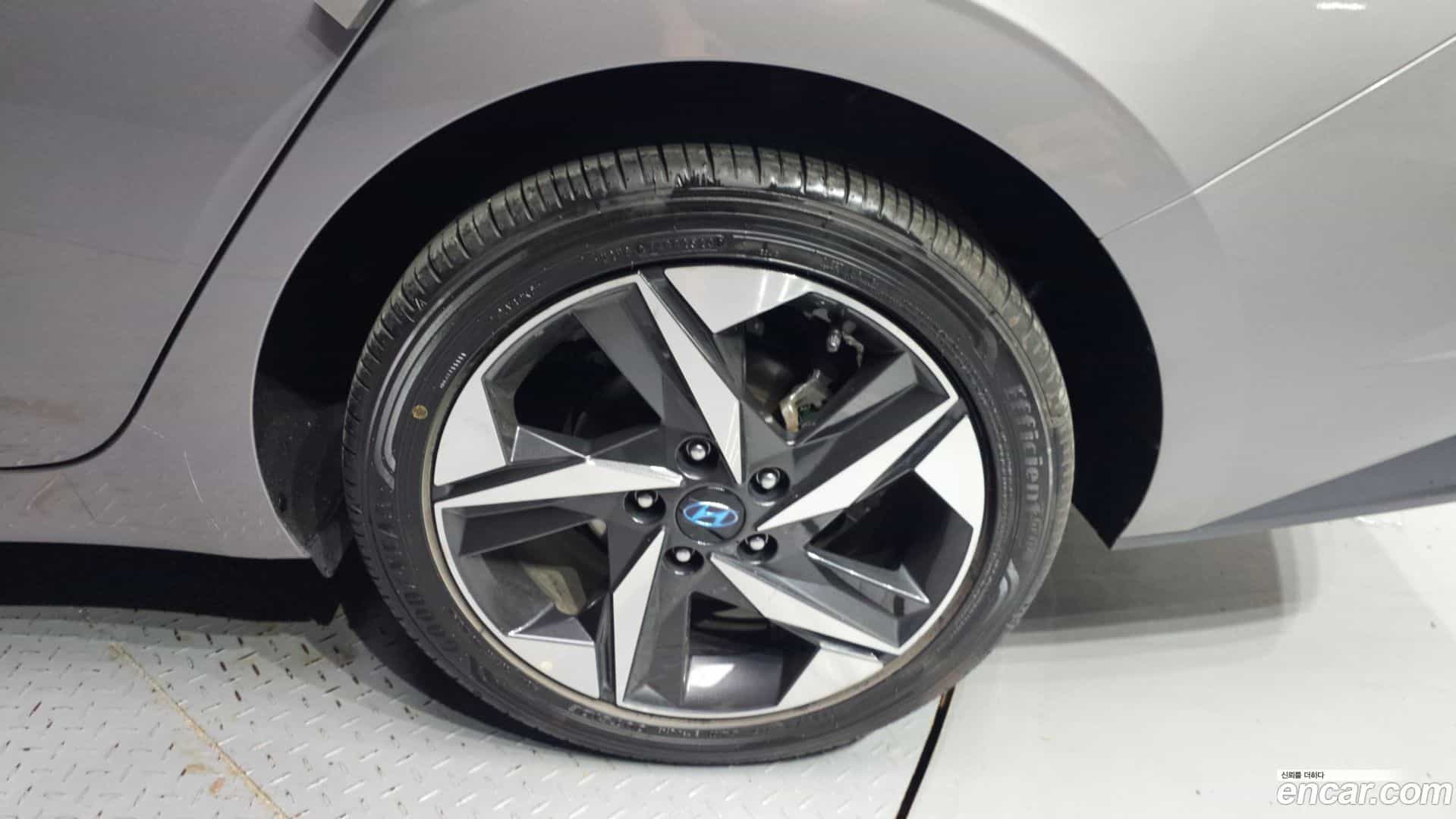 AVANTE Hyundai 2020.4-OPTION-040
