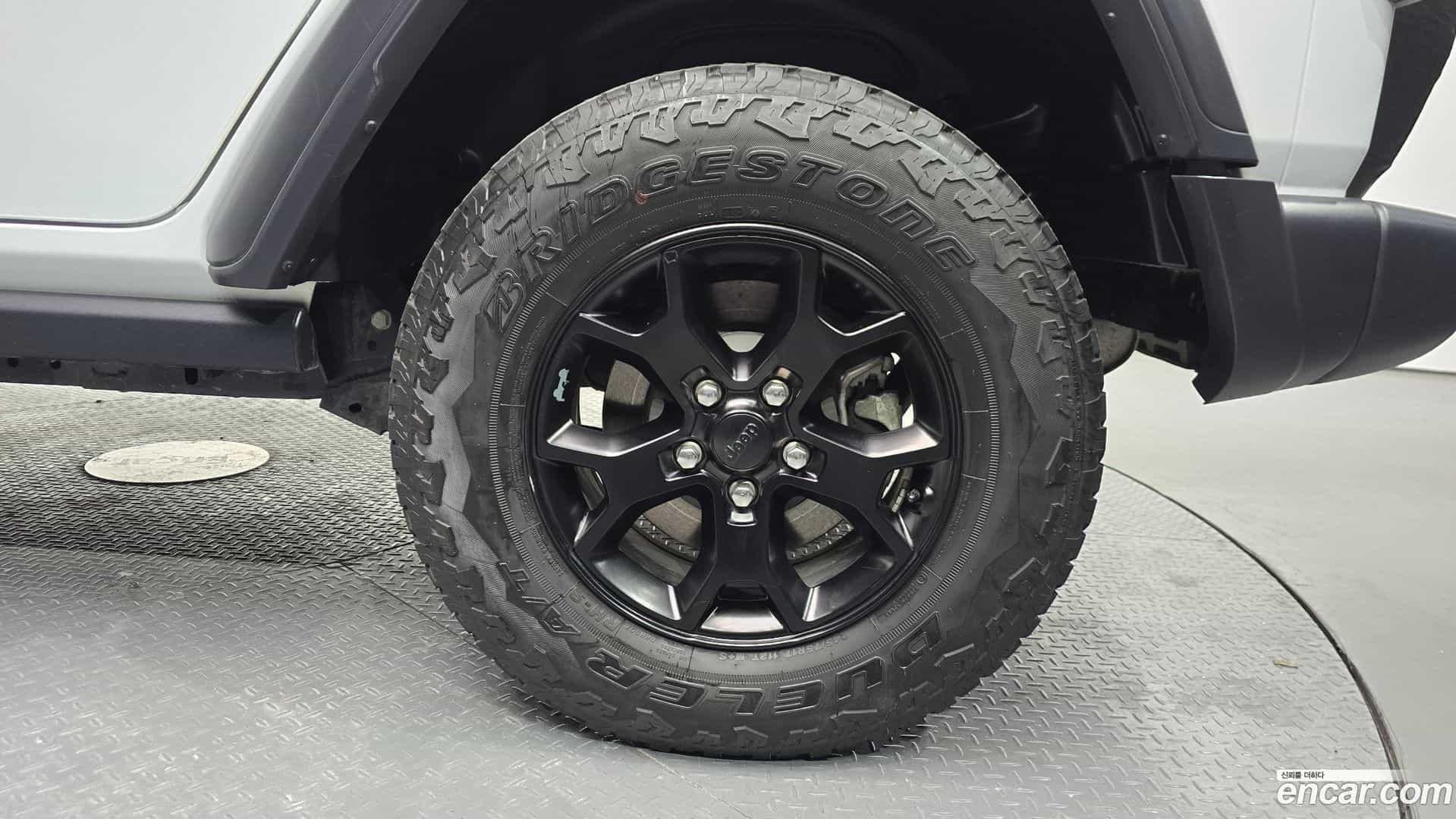 Wrangler Jeep 2020.10-OUTER-031