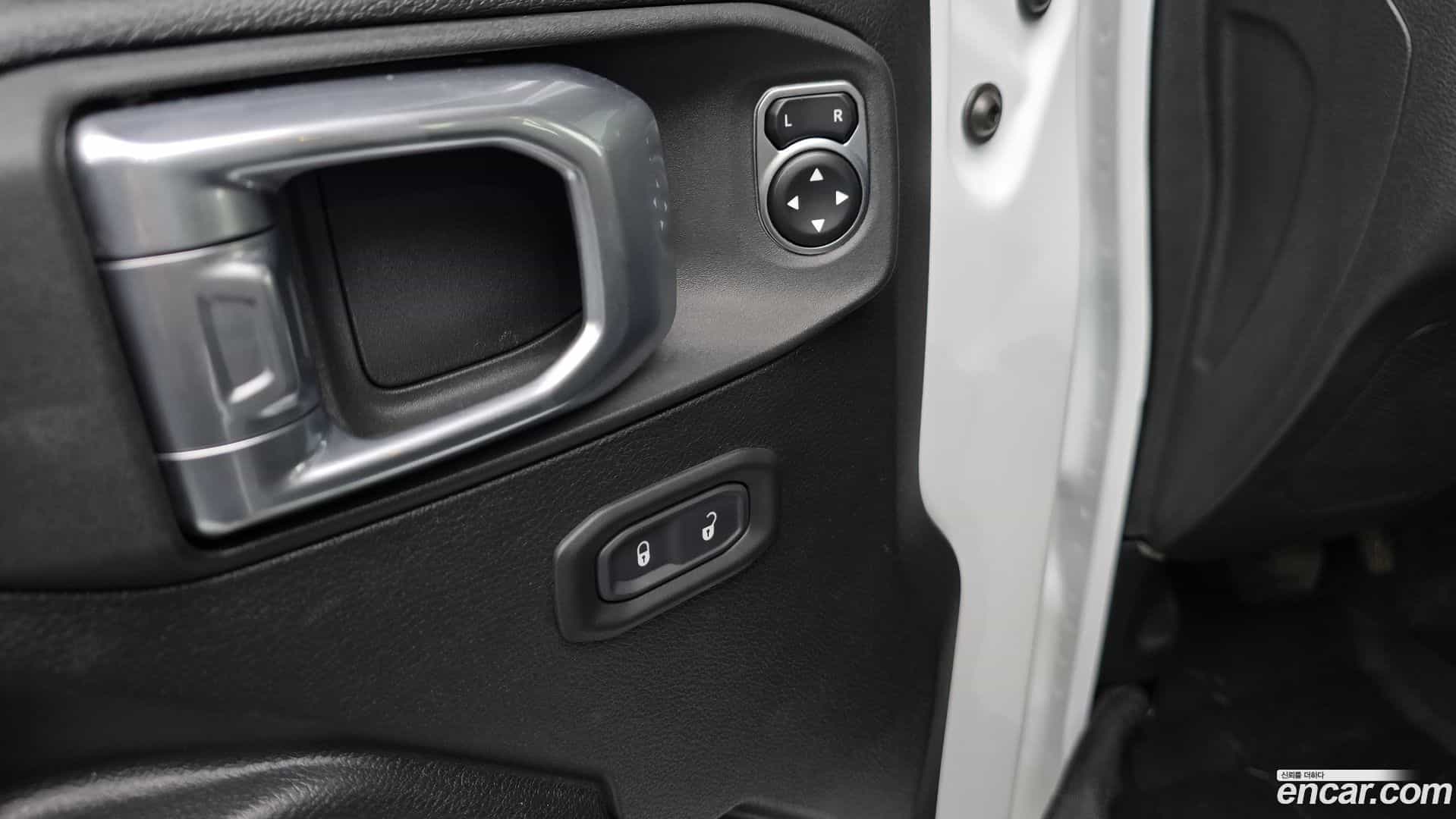 Wrangler Jeep 2020.10-OPTION-040