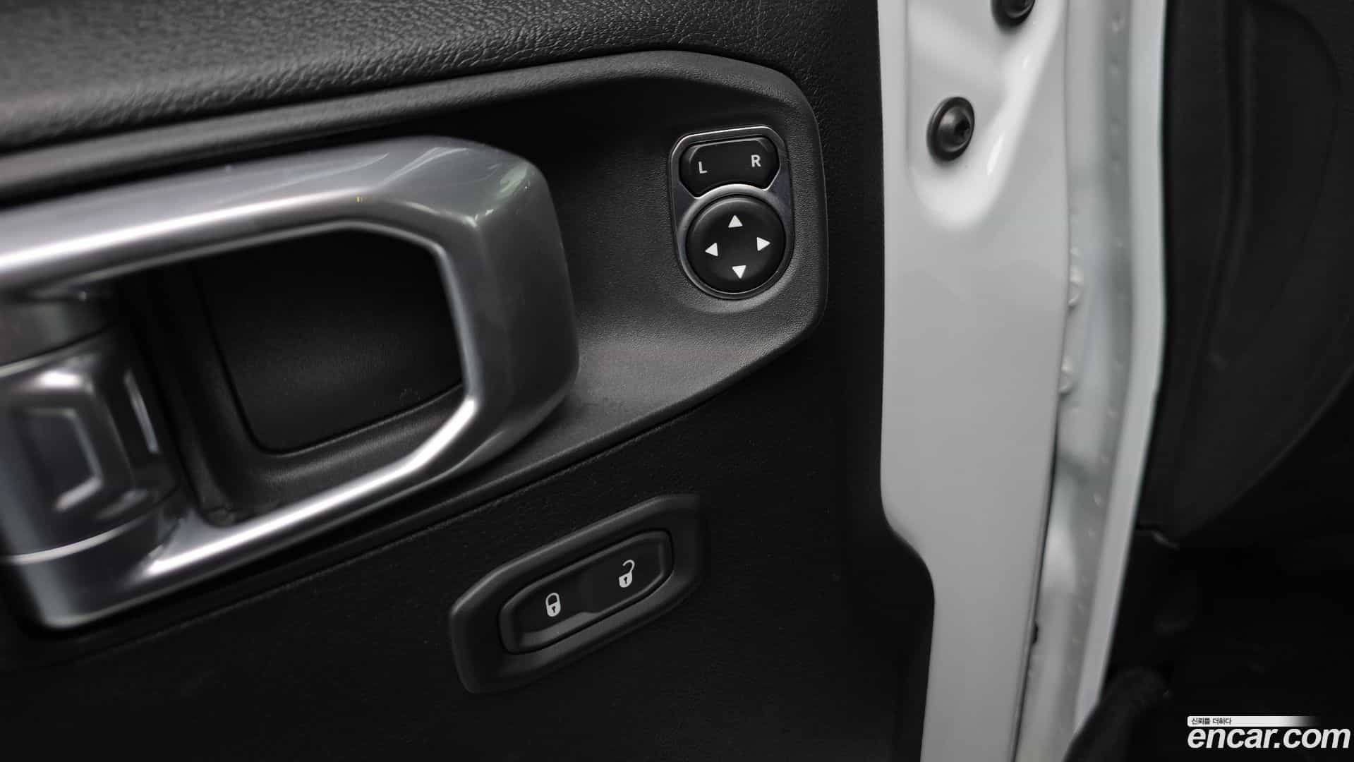 Wrangler Jeep 2020.10-OPTION-044