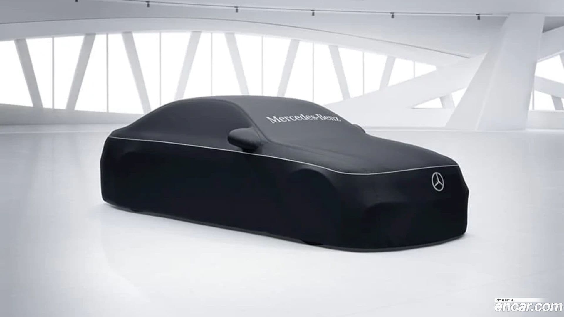 Main__Slider__Photo:C-Class Mercedes-Benz 2025.4-0