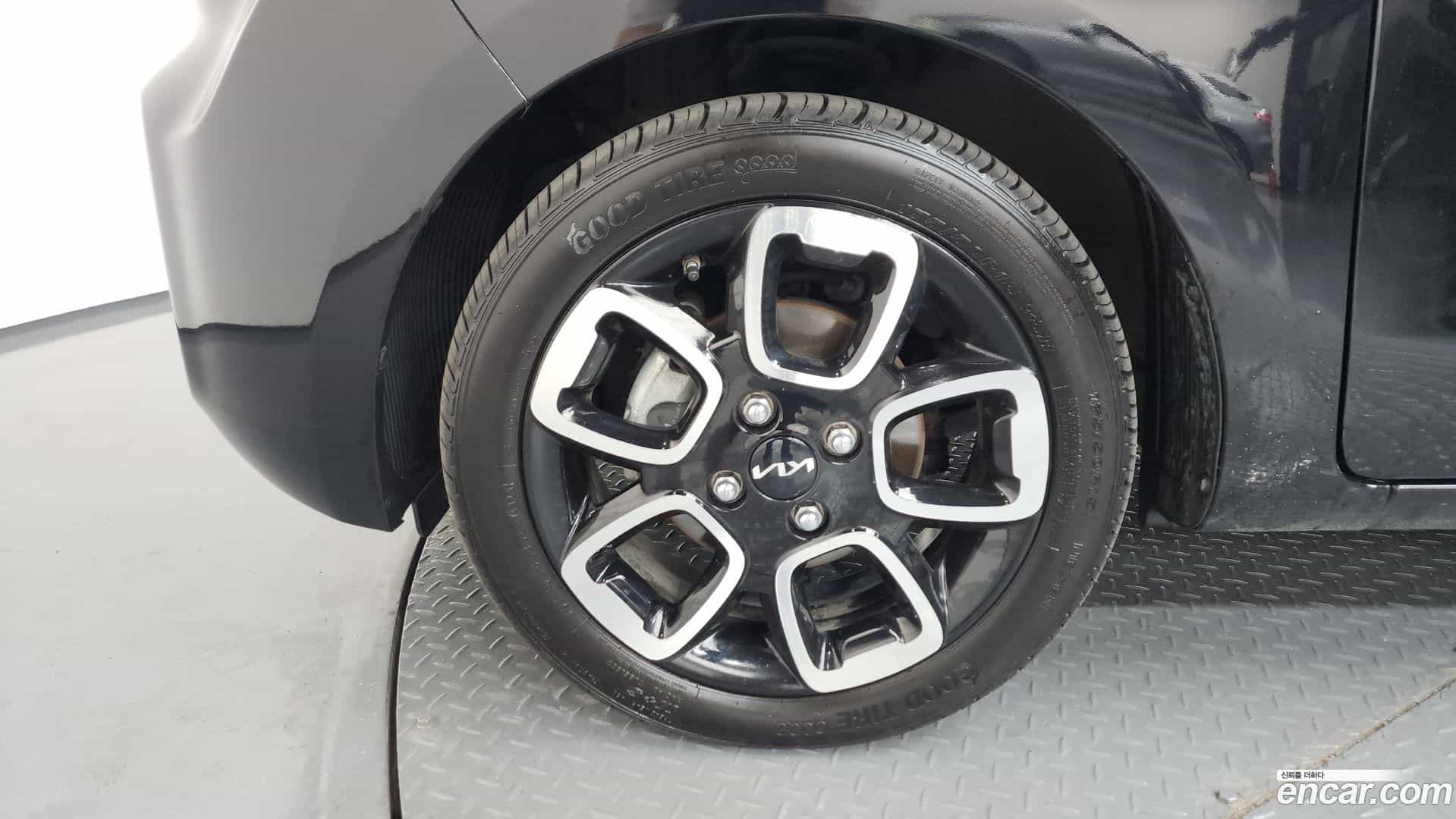 RAY Kia 2022.0-OUTER-005