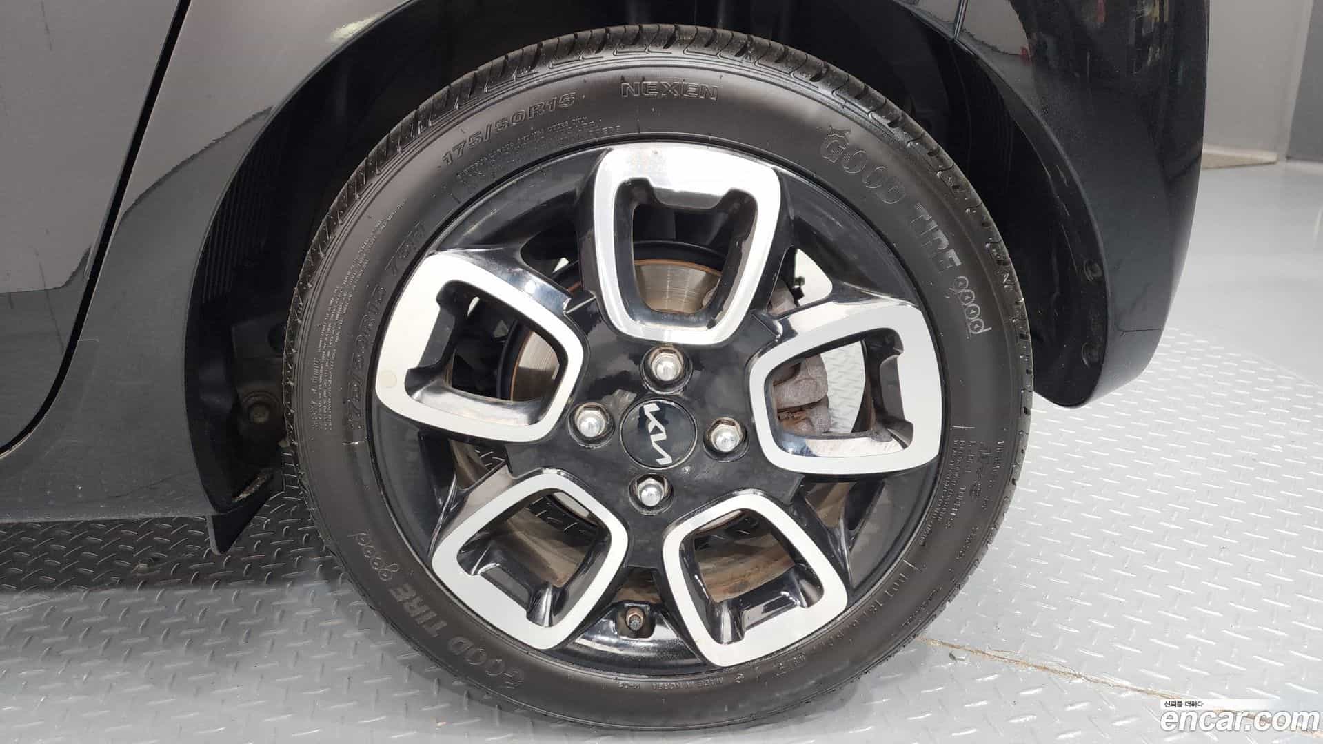 RAY Kia 2022.0-OUTER-031