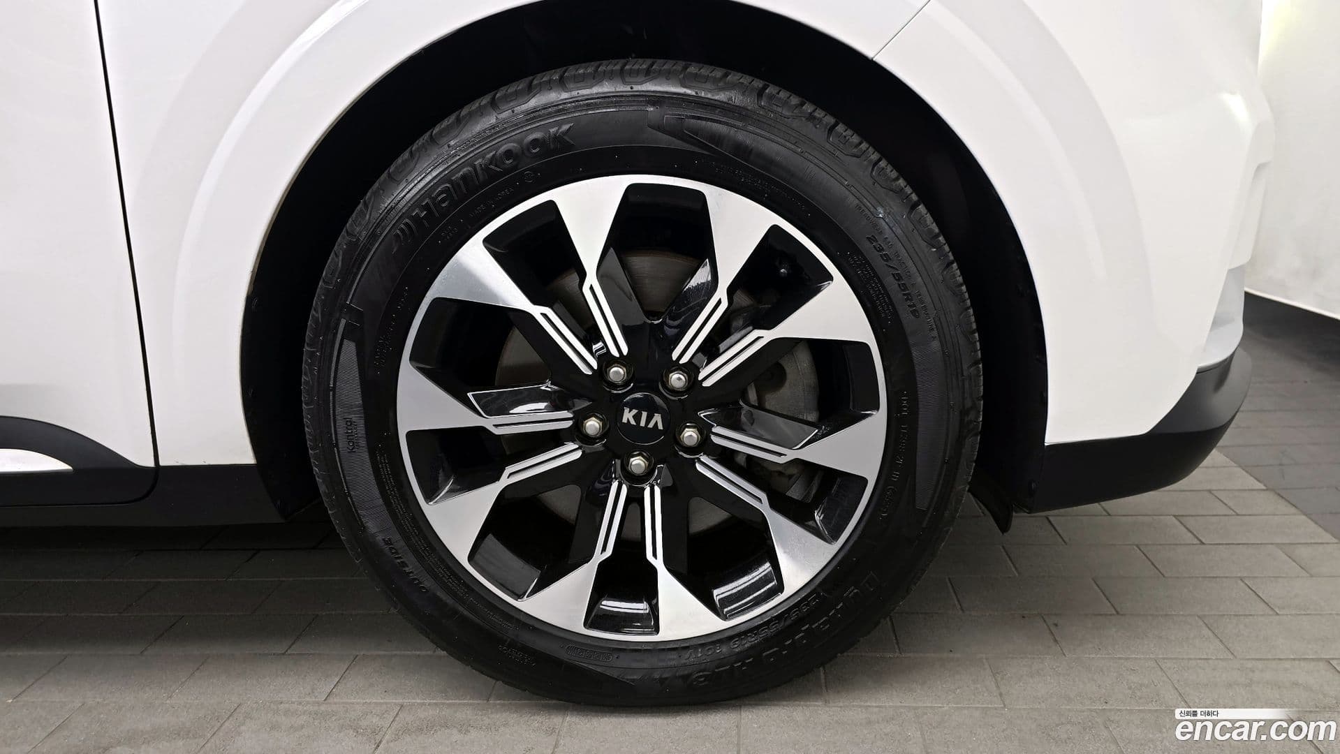 Main__Slider__Photo:Canival Kia 2021.2-20