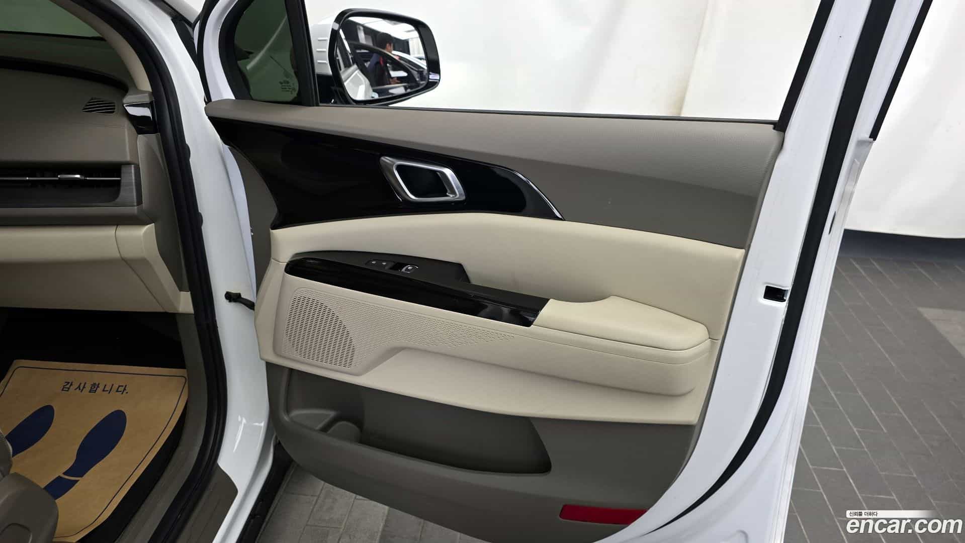 Canival Kia 2021.2-INNER-035
