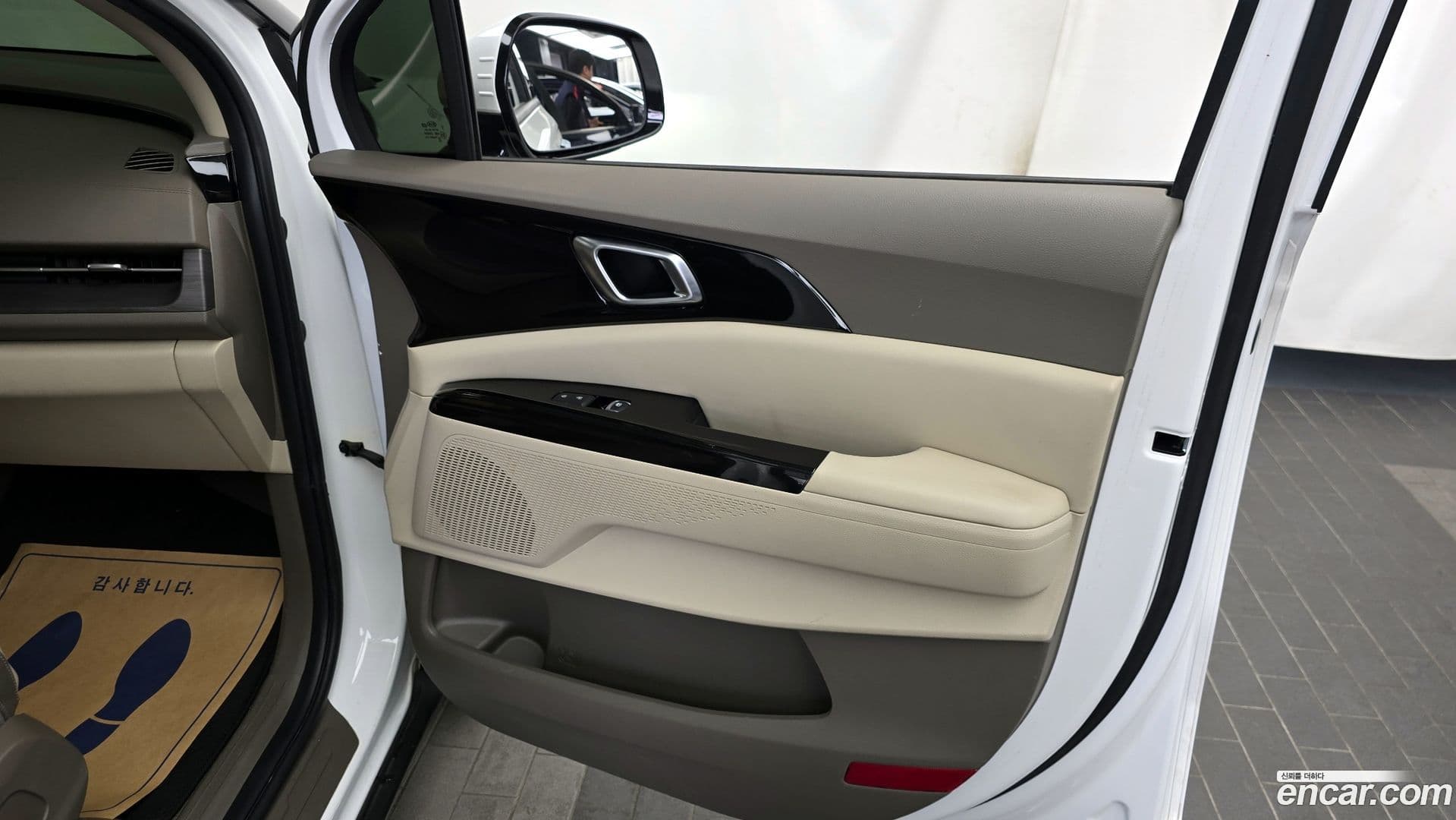 Main__Slider__Photo:Canival Kia 2021.2-24