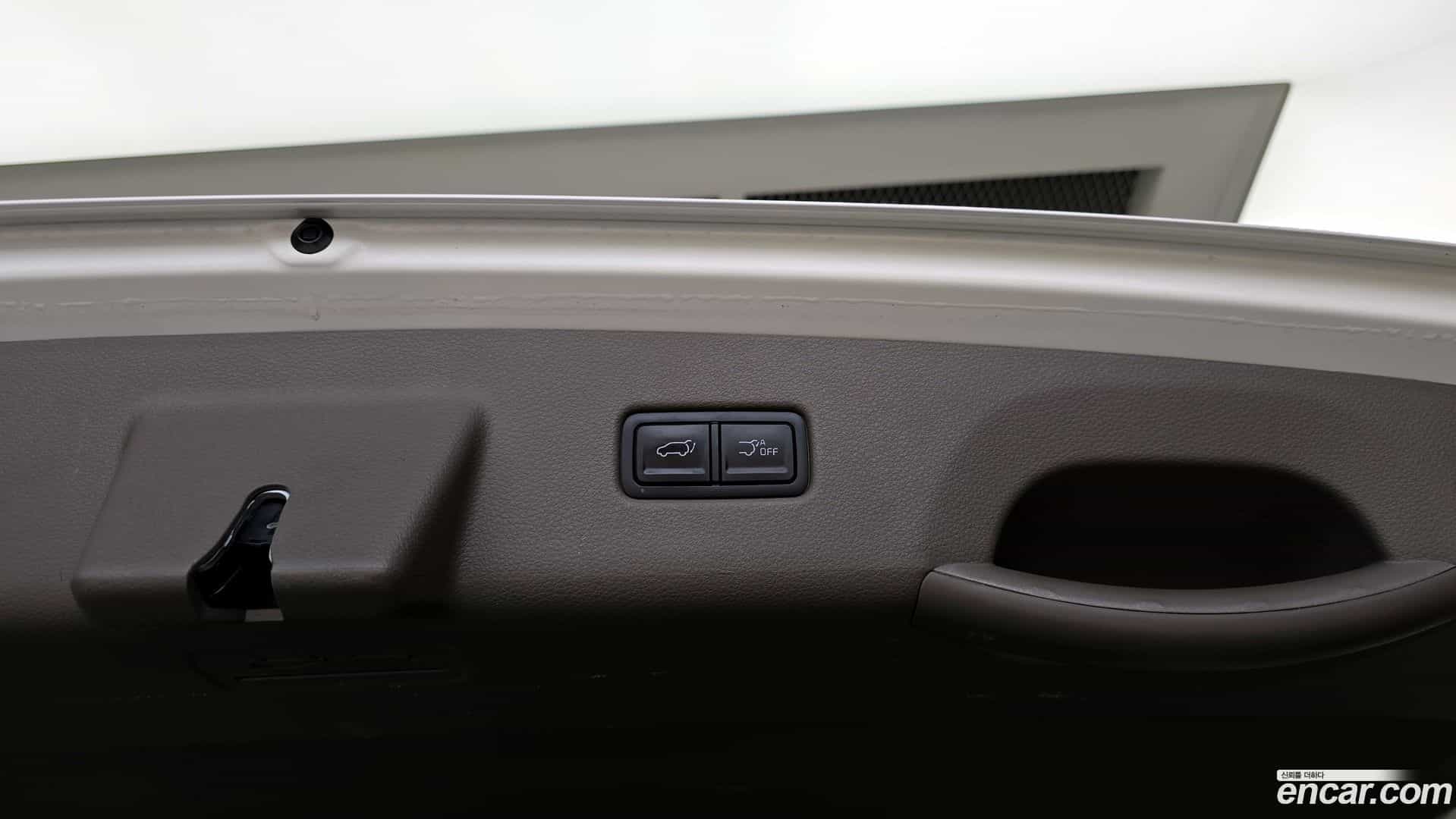Canival Kia 2021.2-INNER-036
