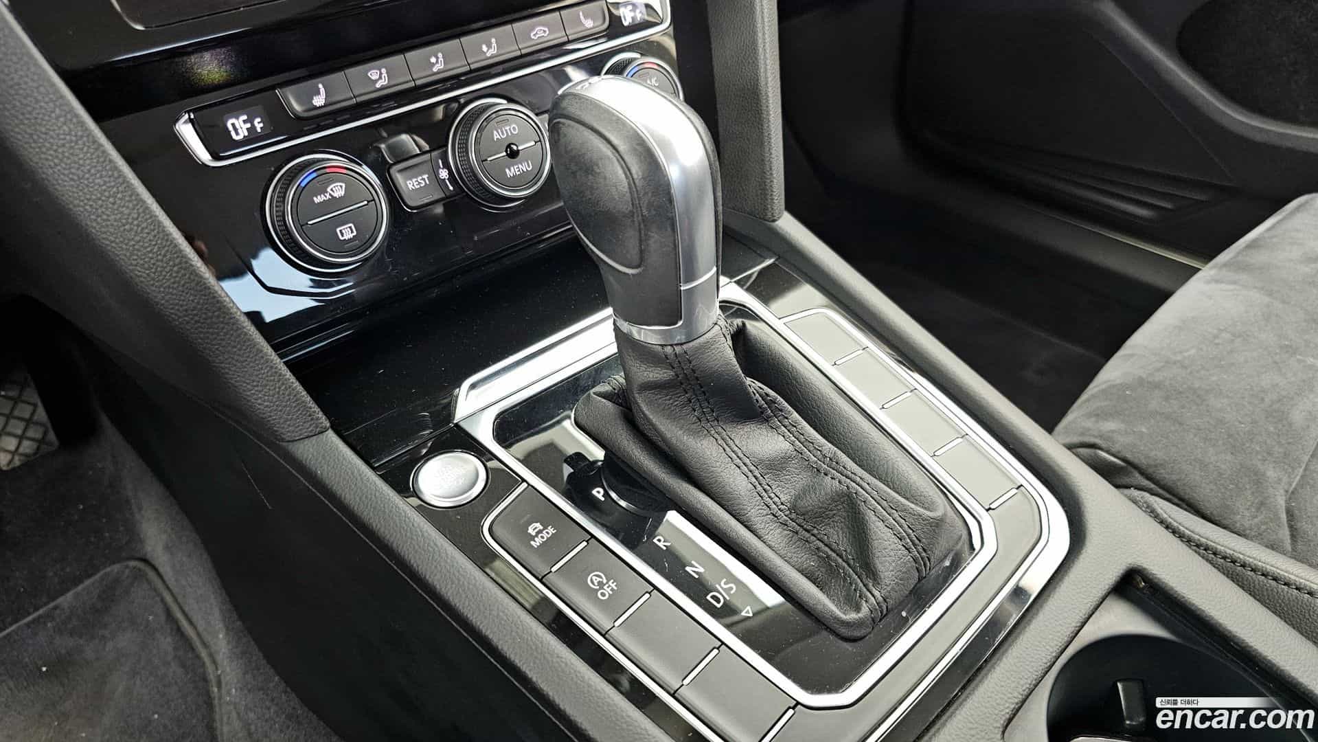 Passat Volkswagen 2018.10-INNER-009