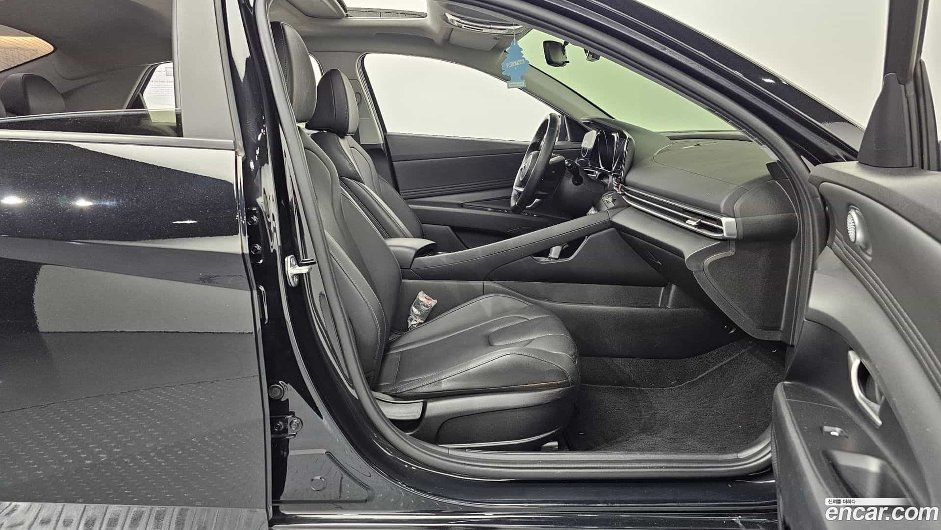 AVANTE Hyundai 2020.9-OPTION-016
