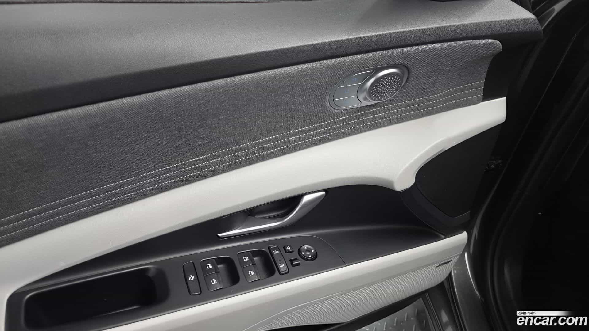 AVANTE Hyundai 2022.10-OPTION-044