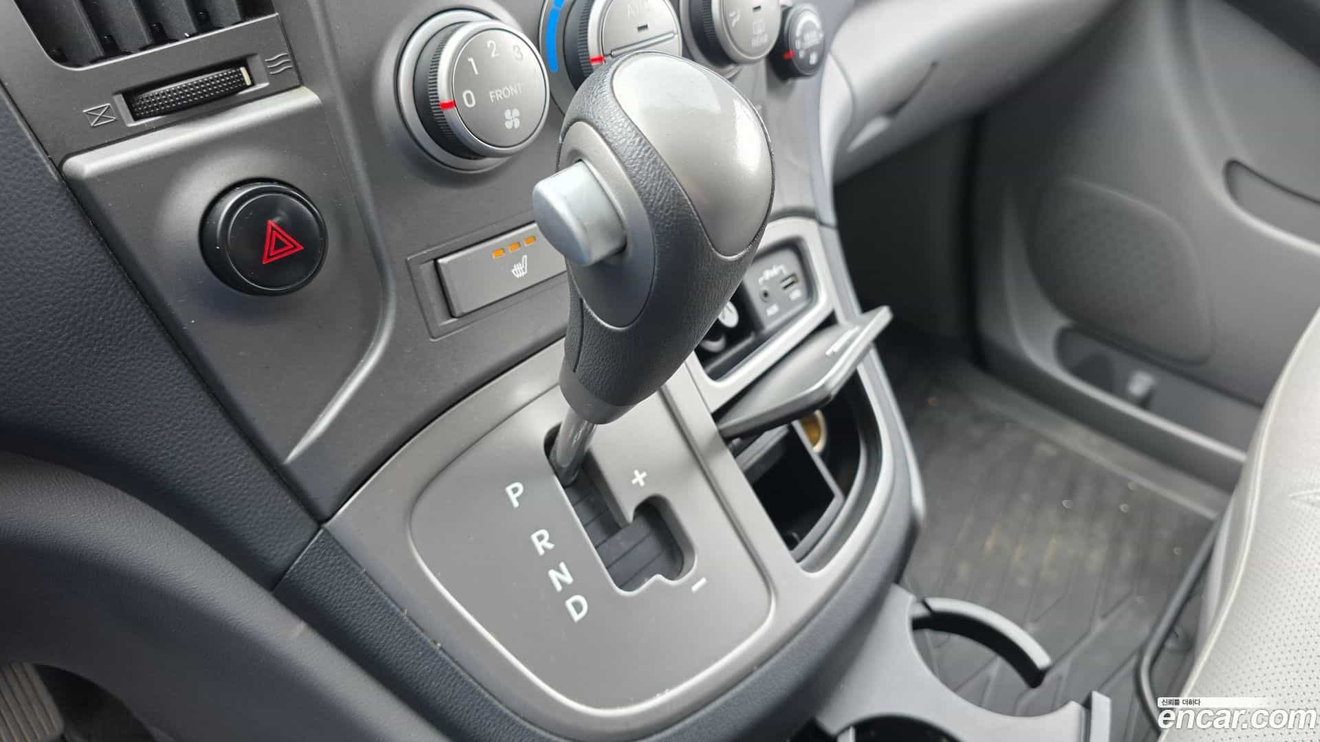 Starex Hyundai 2015.5-INNER-009