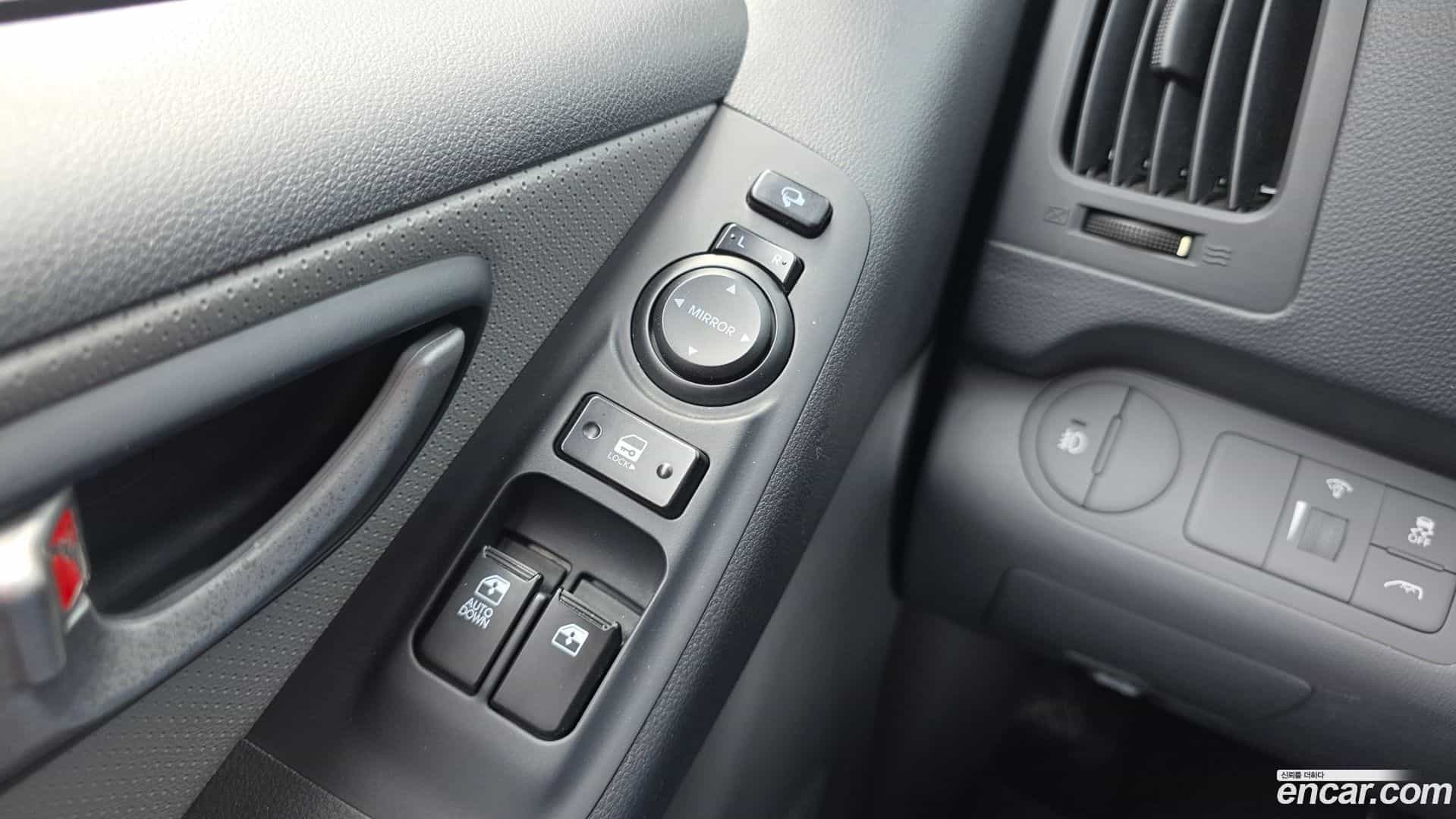 Starex Hyundai 2015.5-OPTION-015