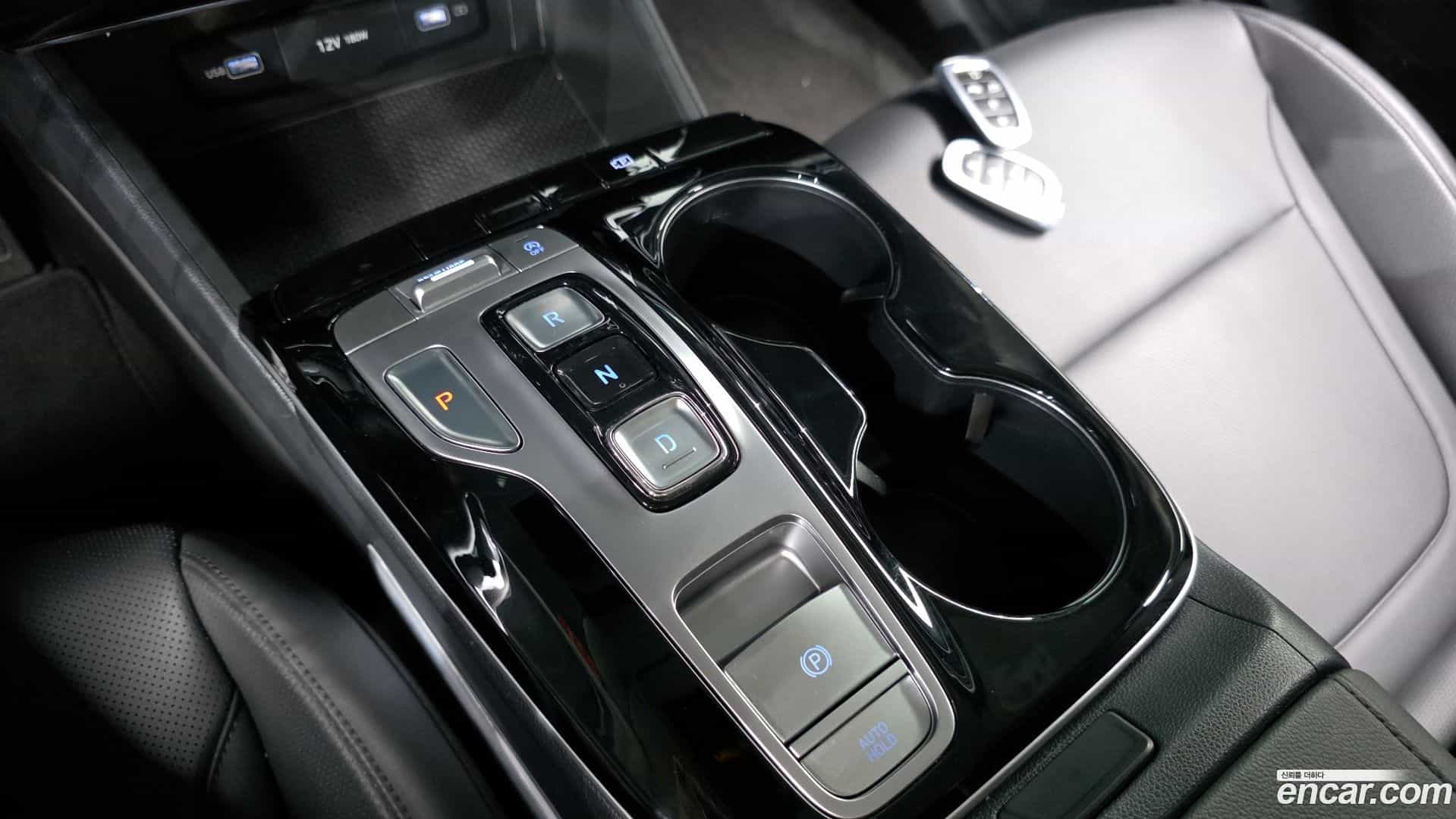 Tucson Hyundai 2023.1-INNER-009
