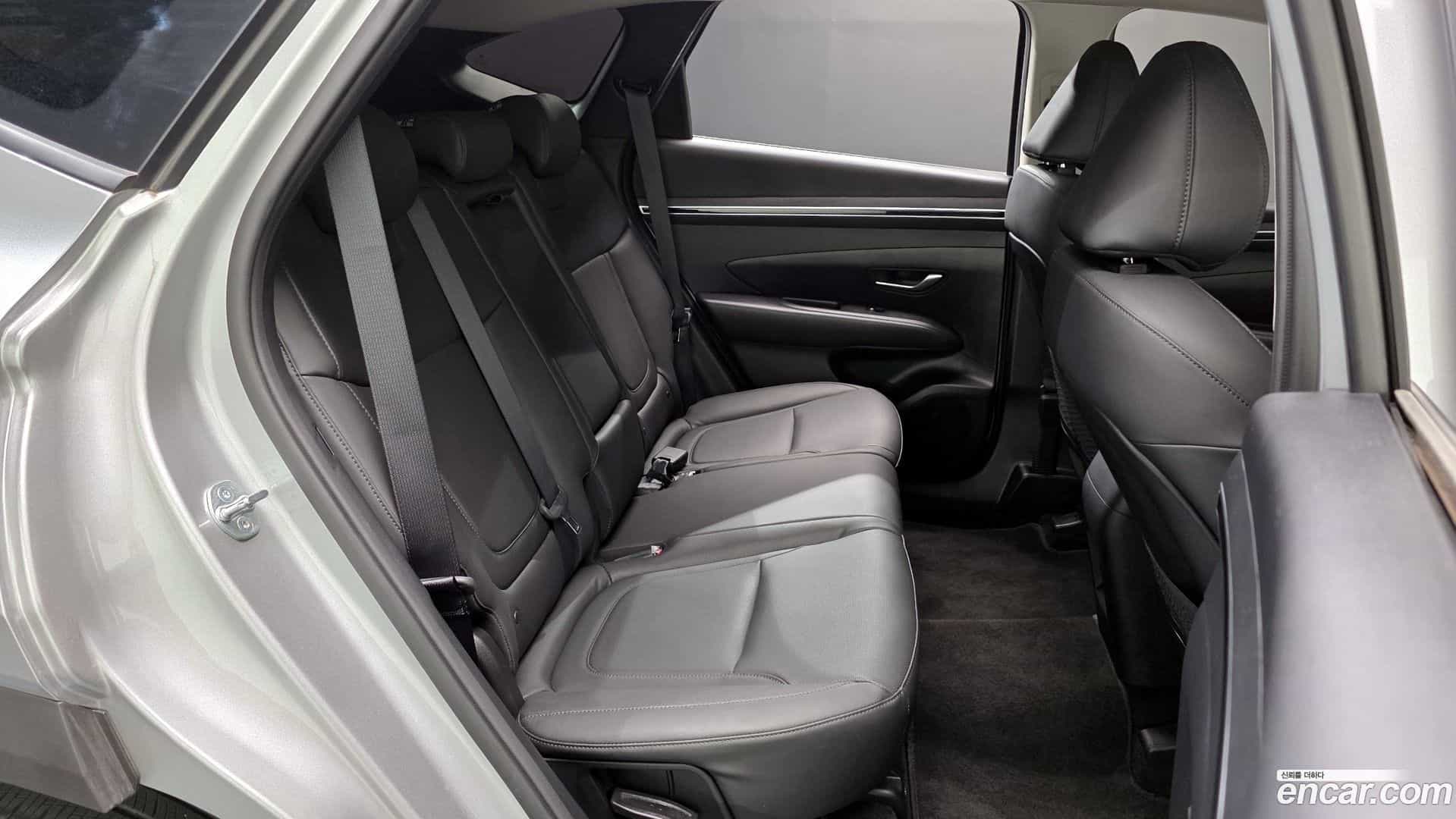 Tucson Hyundai 2023.1-INNER-036
