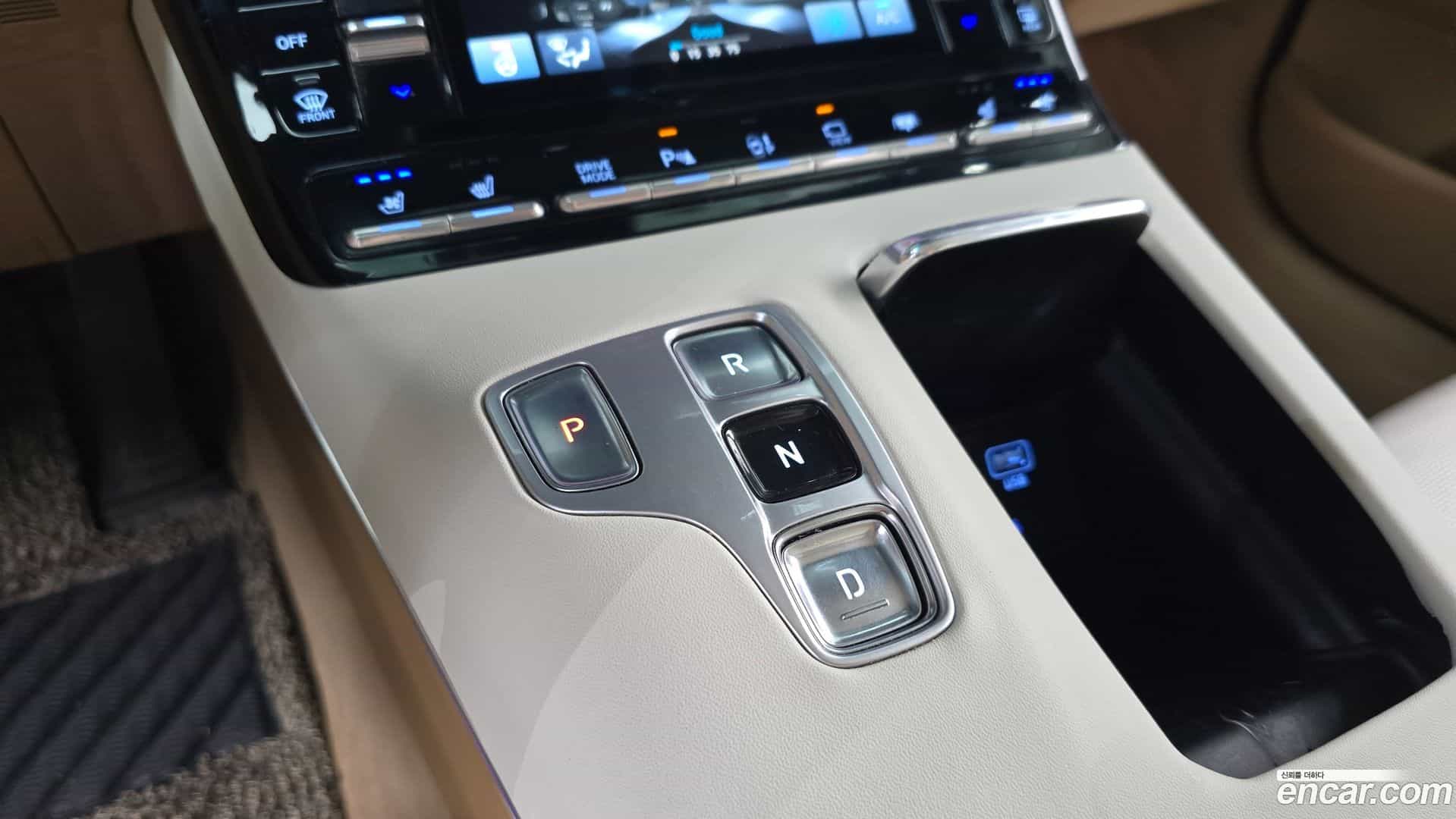 Grandeur Hyundai 2020.3-INNER-009