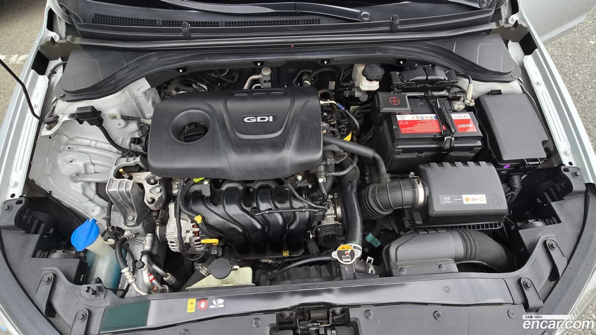 AVANTE Hyundai 2016.1-OPTION-022