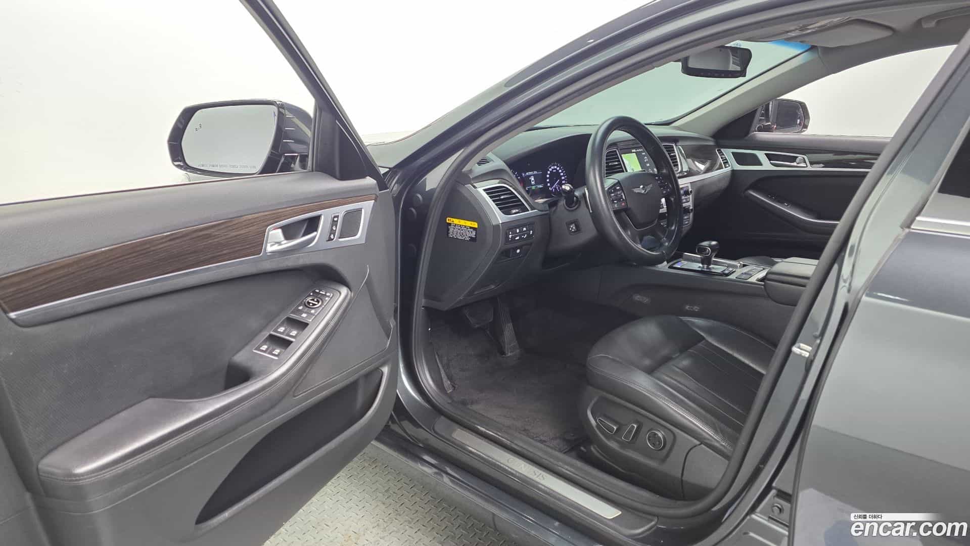G80 Genesis 2019.7-INNER-010