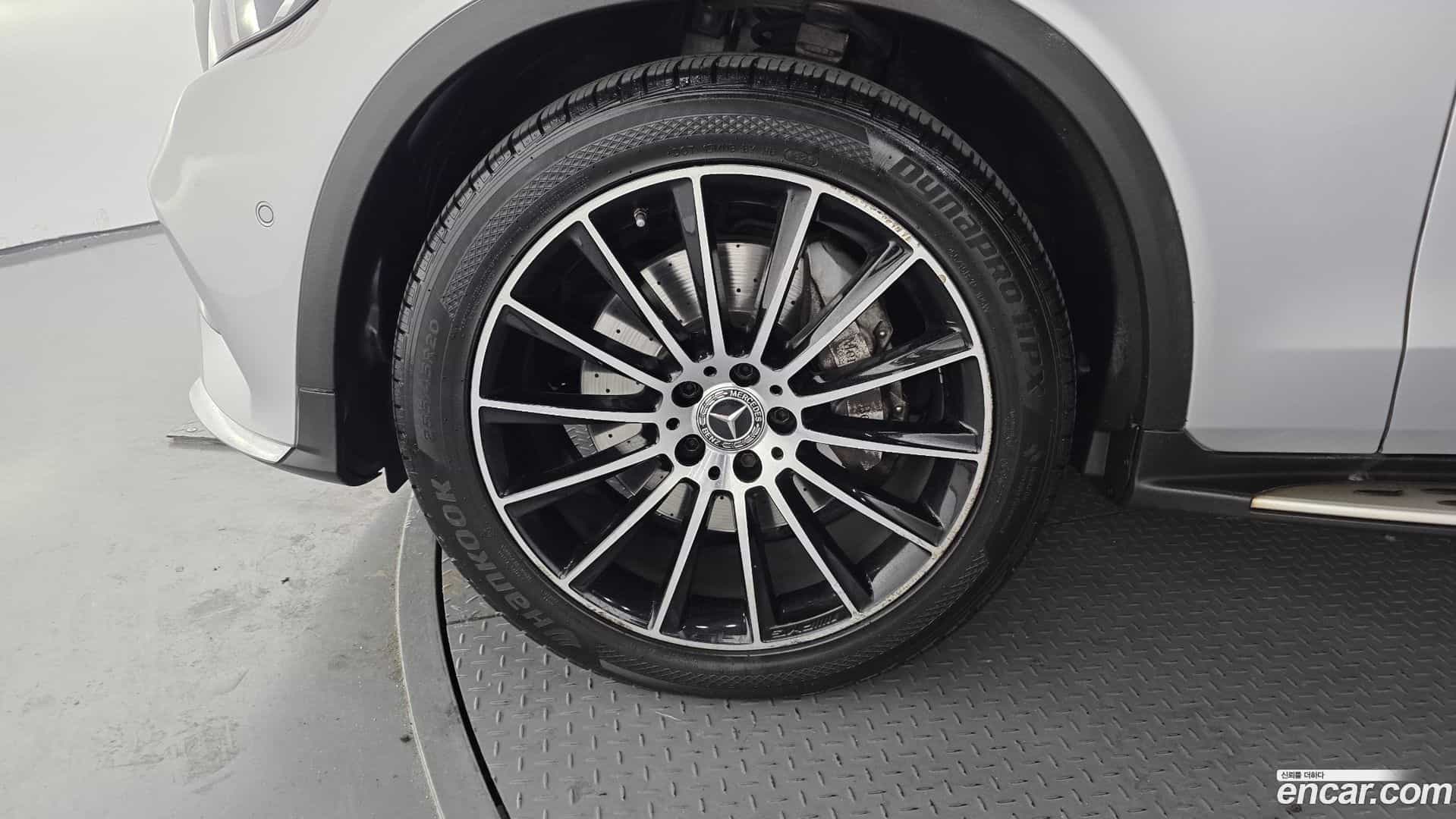 GLC-Class Mercedes-Benz 2017.7-OUTER-005