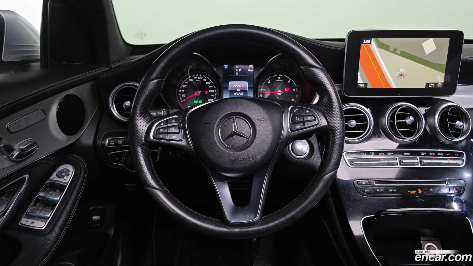 GLC-Class Mercedes-Benz 2017.7-OPTION-017