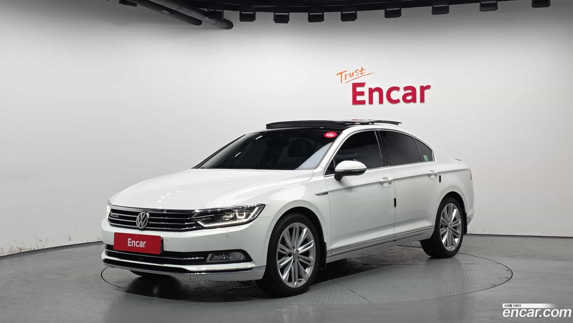 Passat Volkswagen 2018.2-OUTER-001
