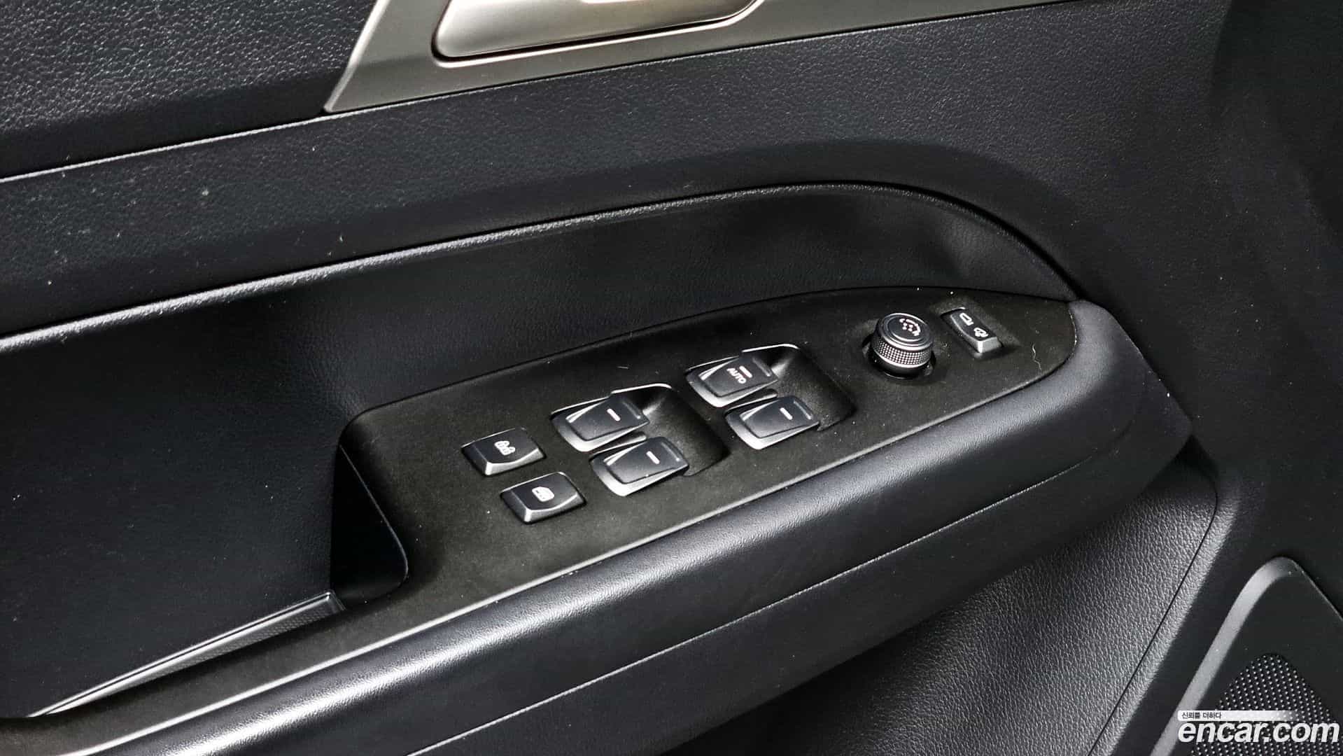 Rexton KG Mobility 2019.2-OPTION-042