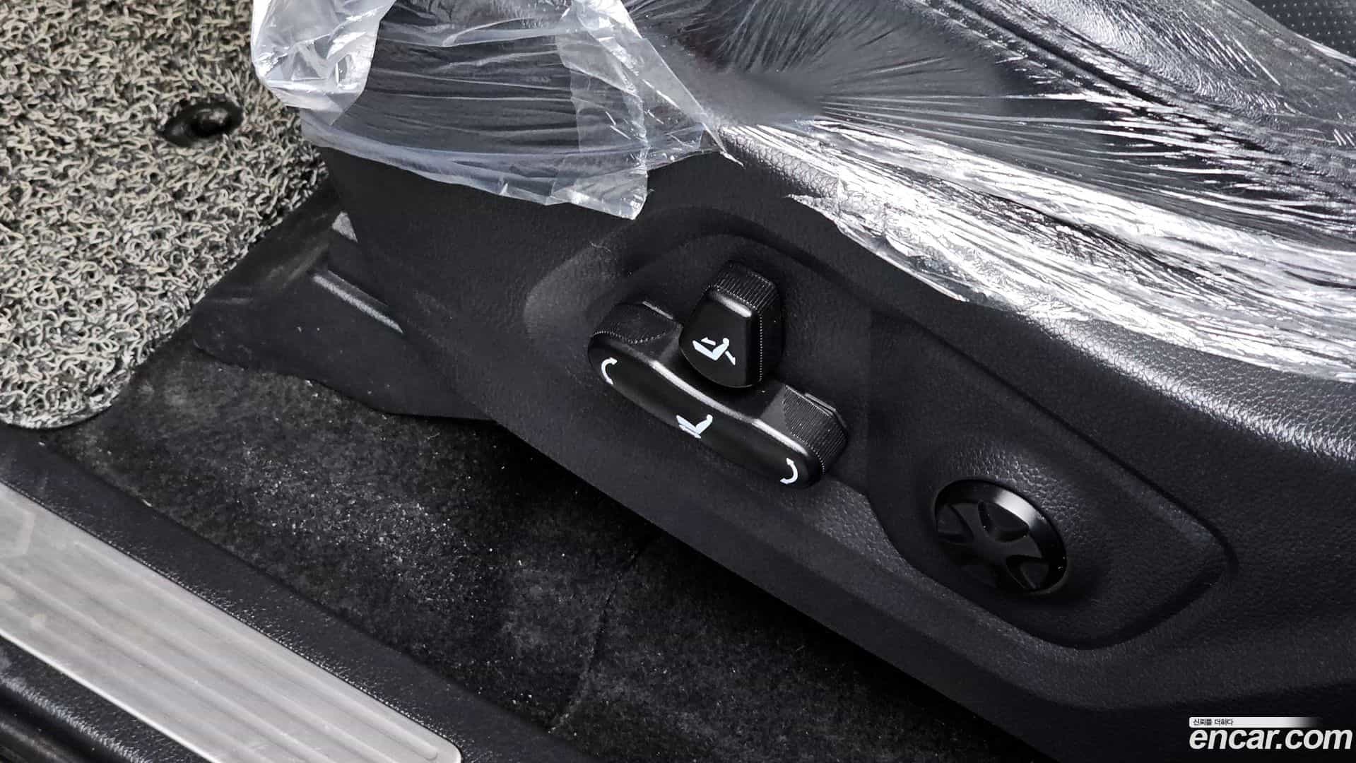 Rexton KG Mobility 2019.2-OPTION-044