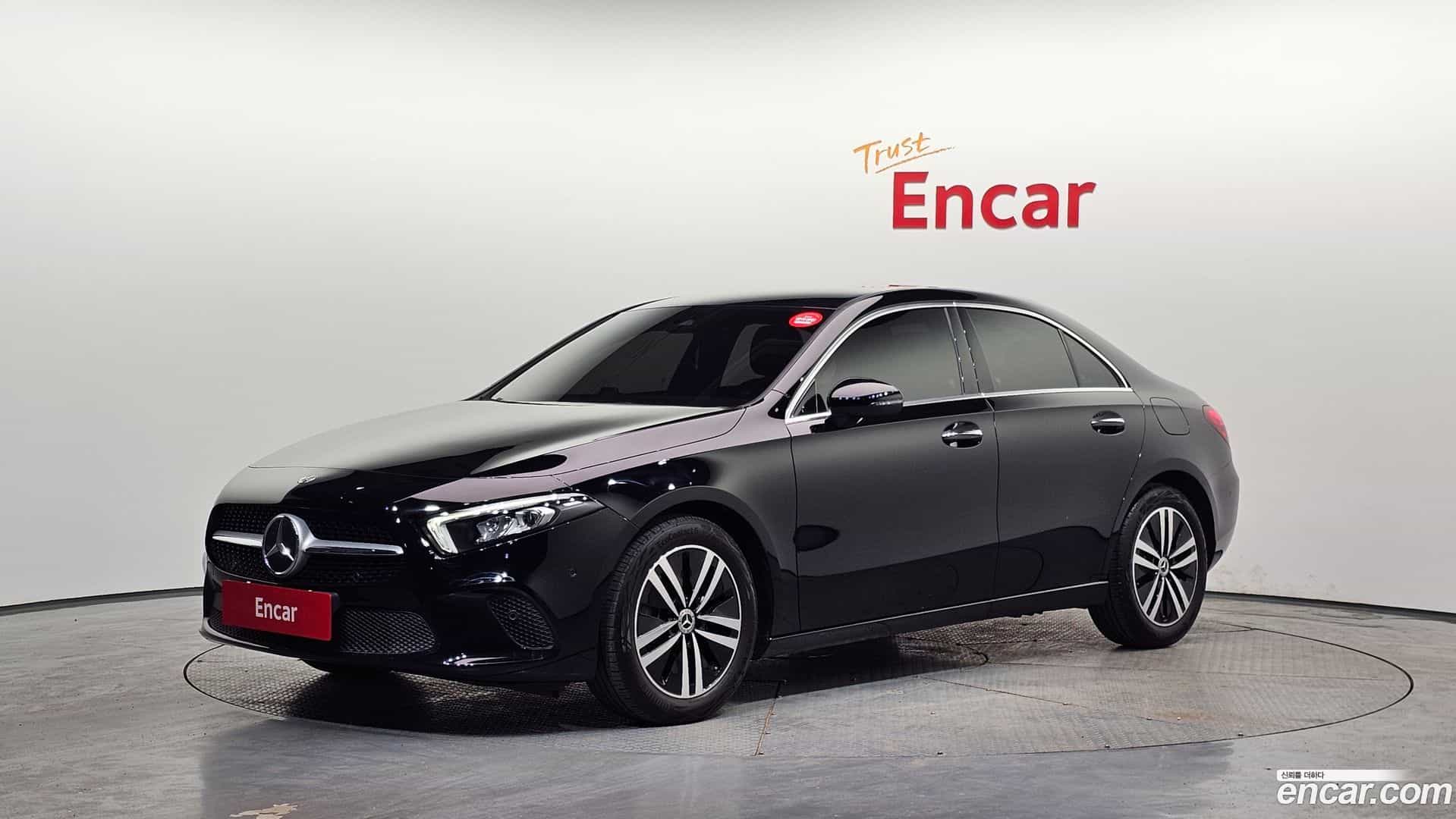 A-Class Mercedes-Benz 2022.9-OUTER-001