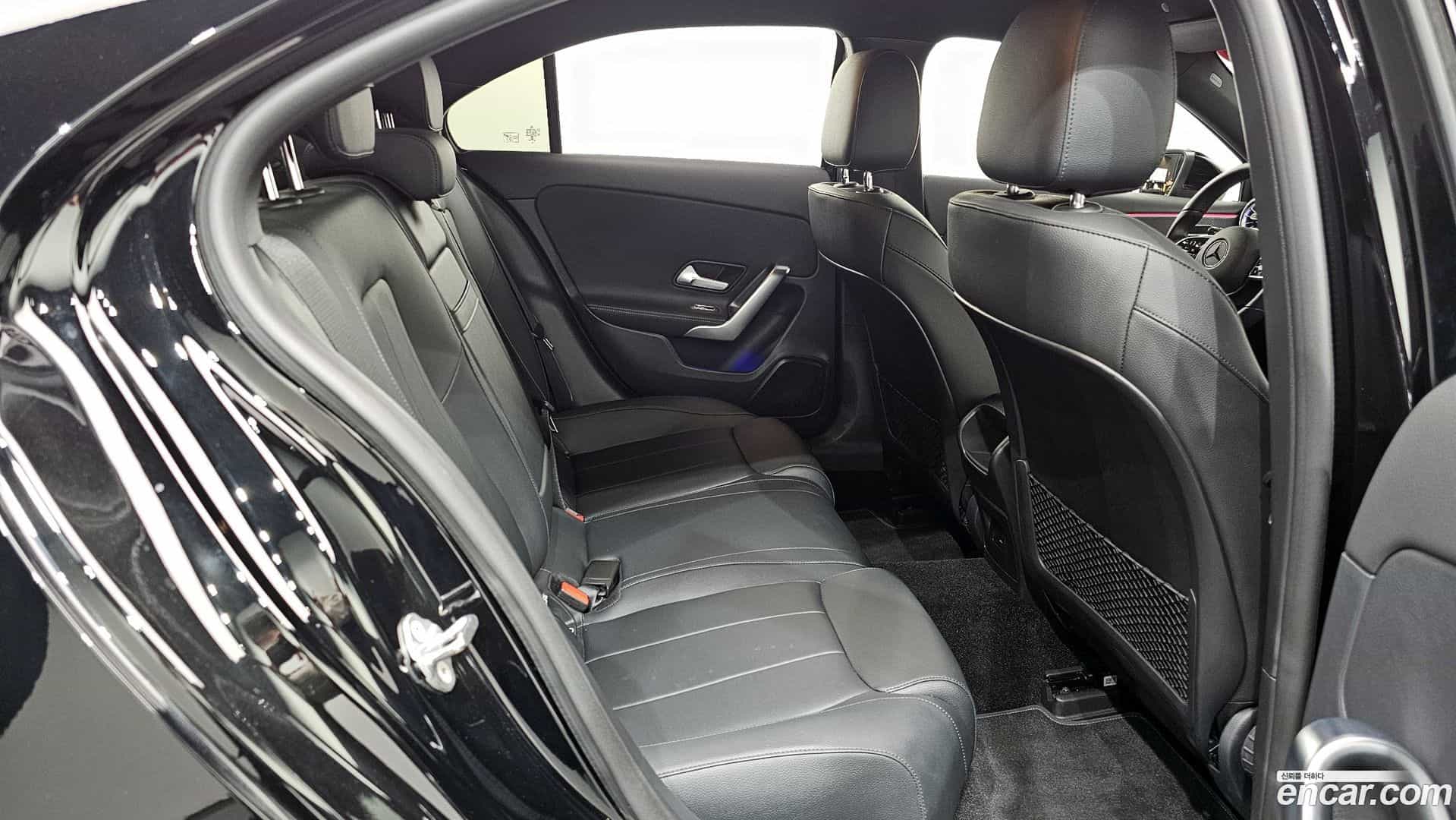 A-Class Mercedes-Benz 2022.9-OPTION-016