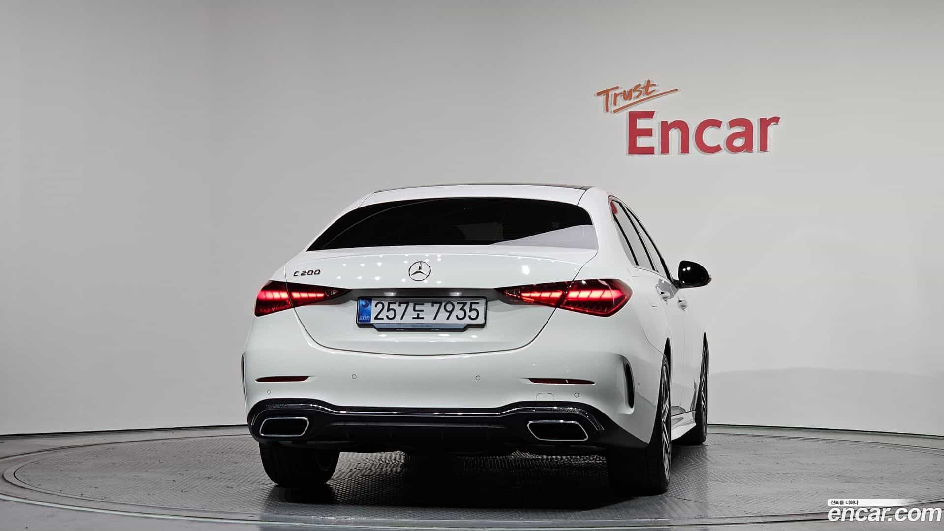 C-Class Mercedes-Benz 2025.5-OUTER-004