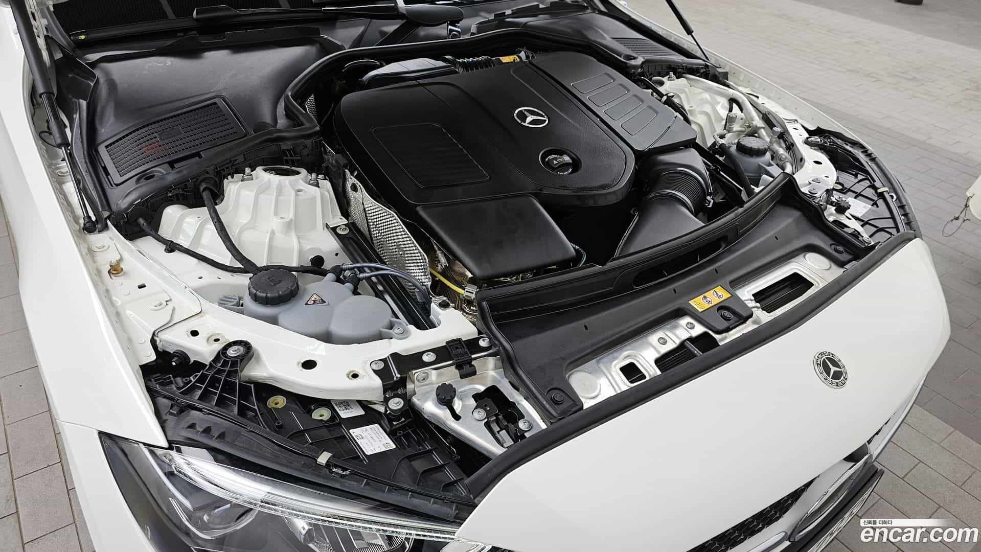 C-Class Mercedes-Benz 2025.5-OUTER-006