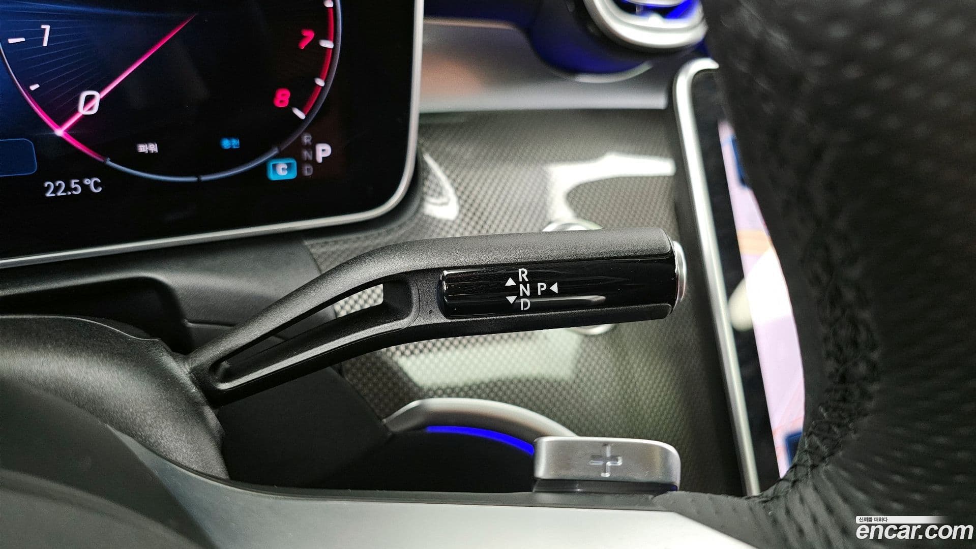 Main__Slider__Photo:C-Class Mercedes-Benz 2025.5-8