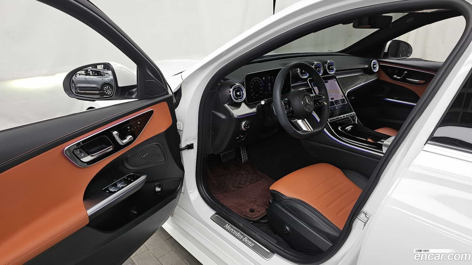 C-Class Mercedes-Benz 2025.5-INNER-010
