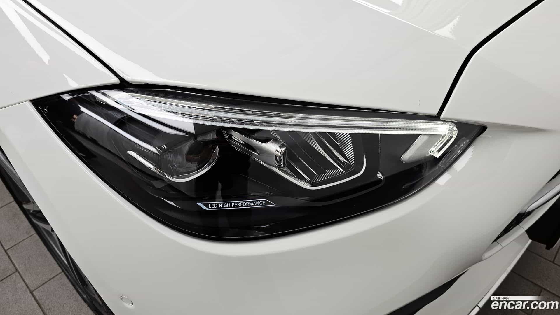 C-Class Mercedes-Benz 2025.5-OUTER-032