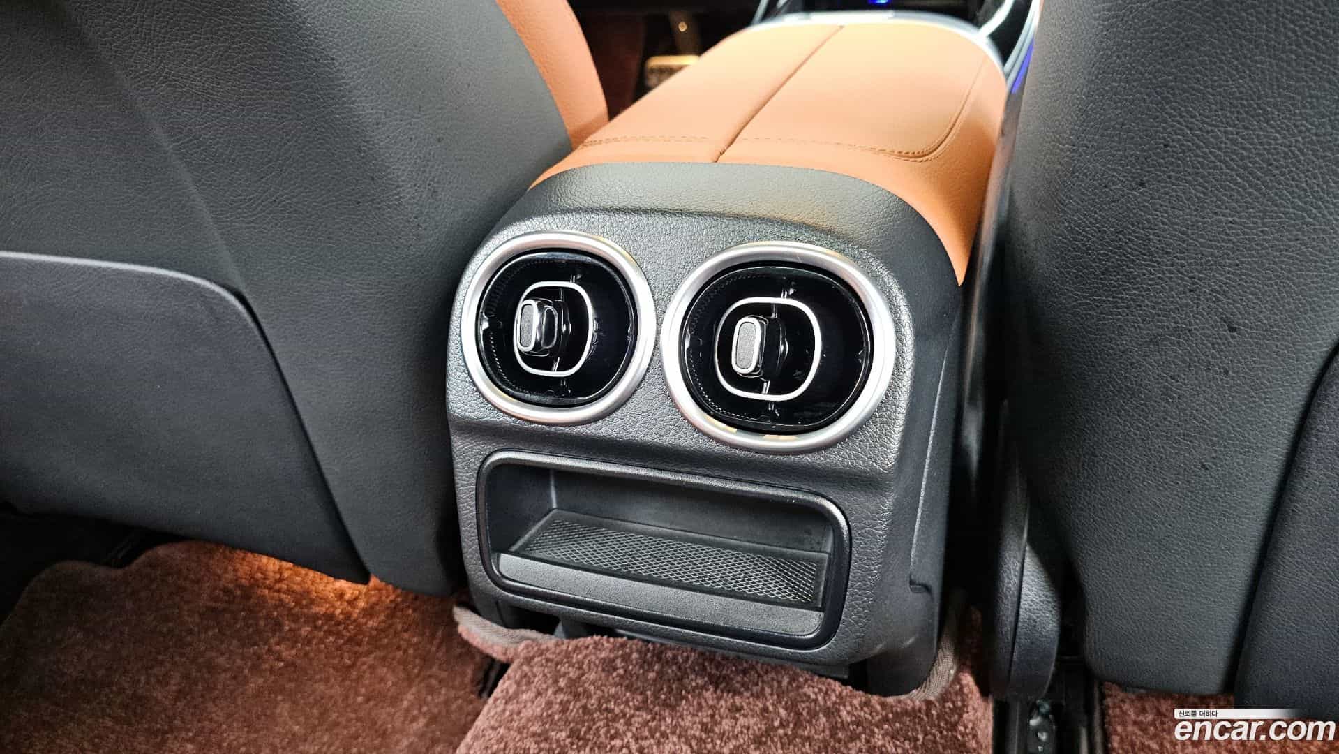 C-Class Mercedes-Benz 2025.5-OPTION-042