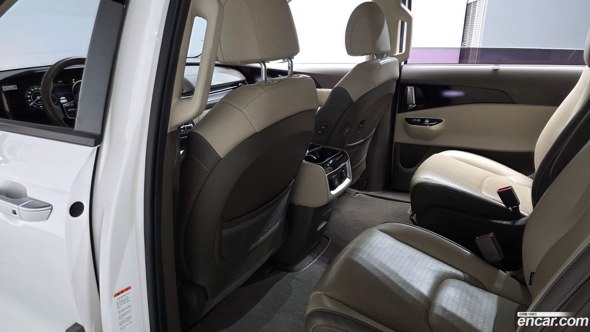 Main__Slider__Photo:Canival Kia 2021.3-10