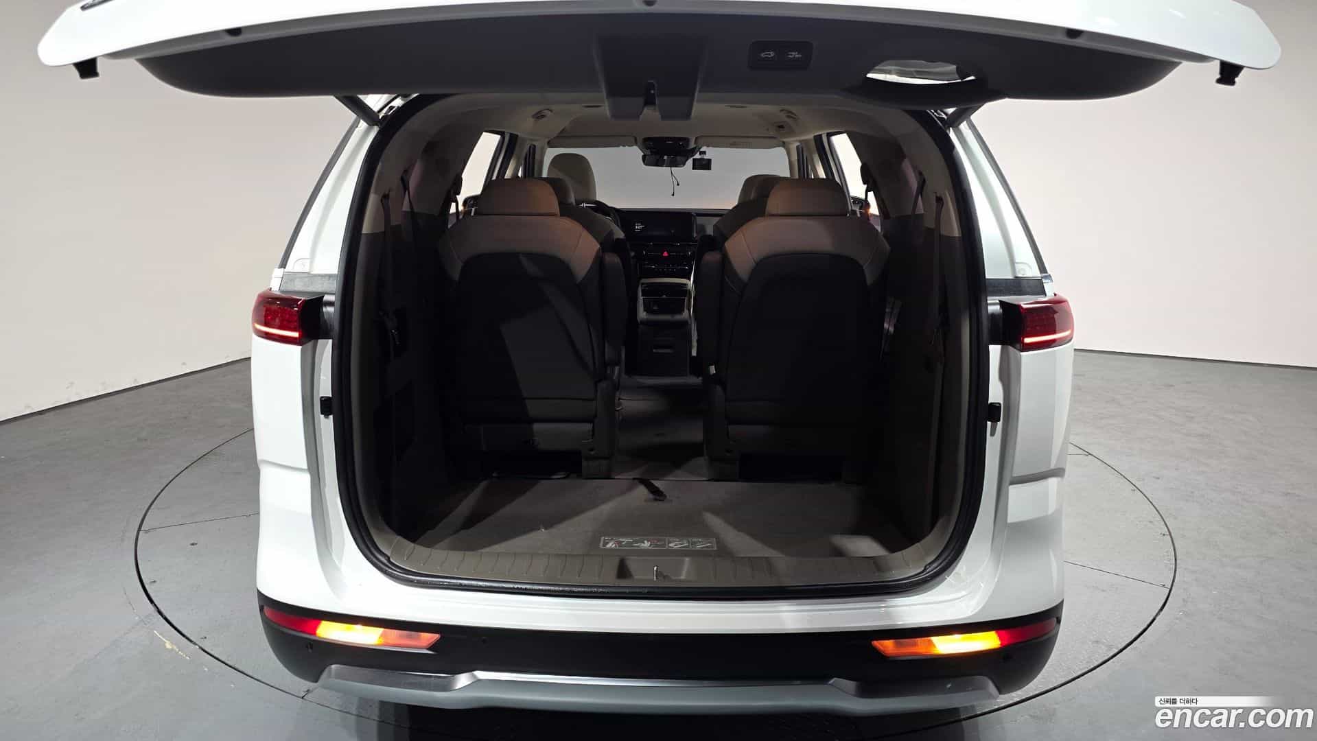 Canival Kia 2021.3-OPTION-024