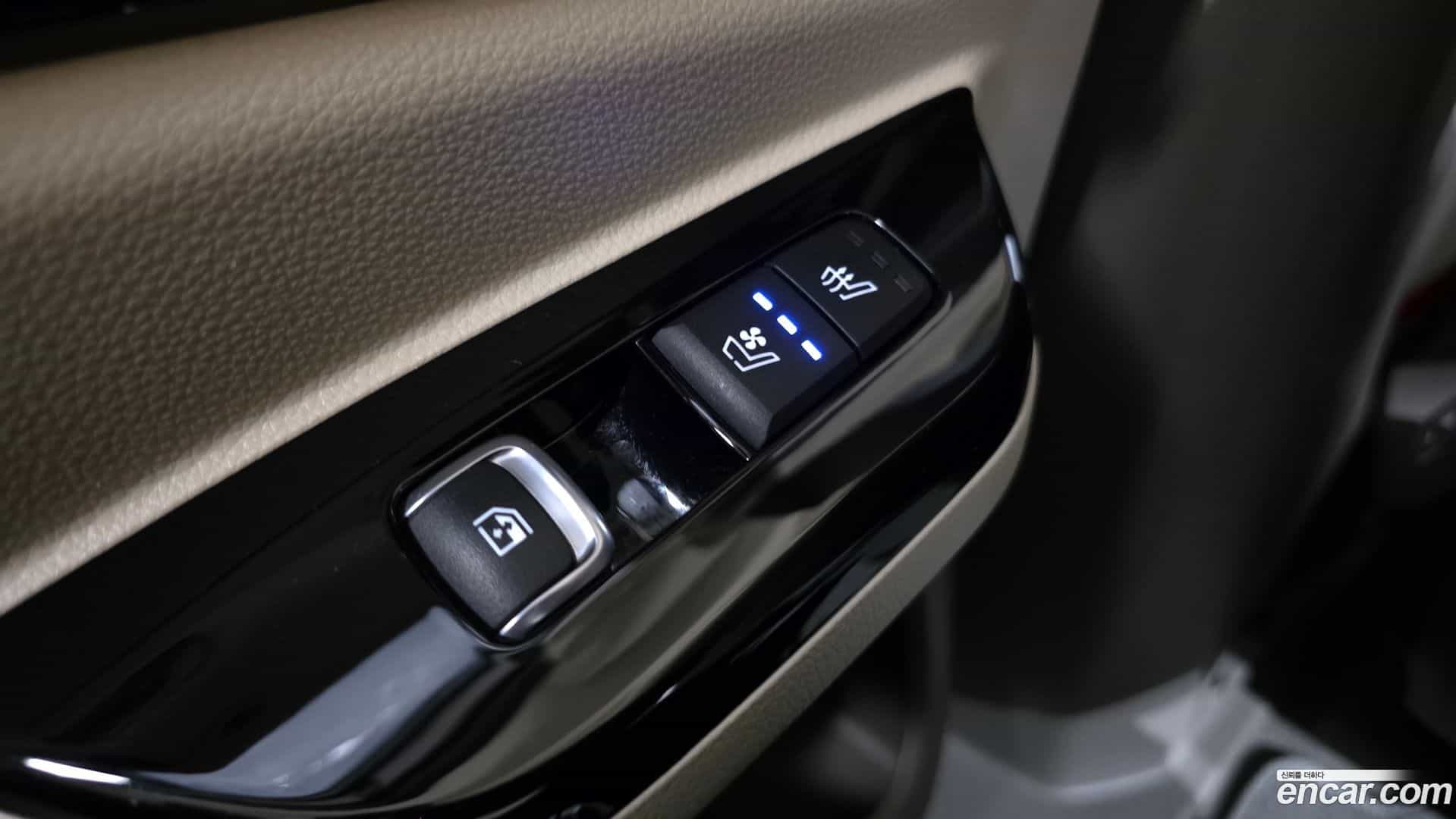 Canival Kia 2021.3-OPTION-042