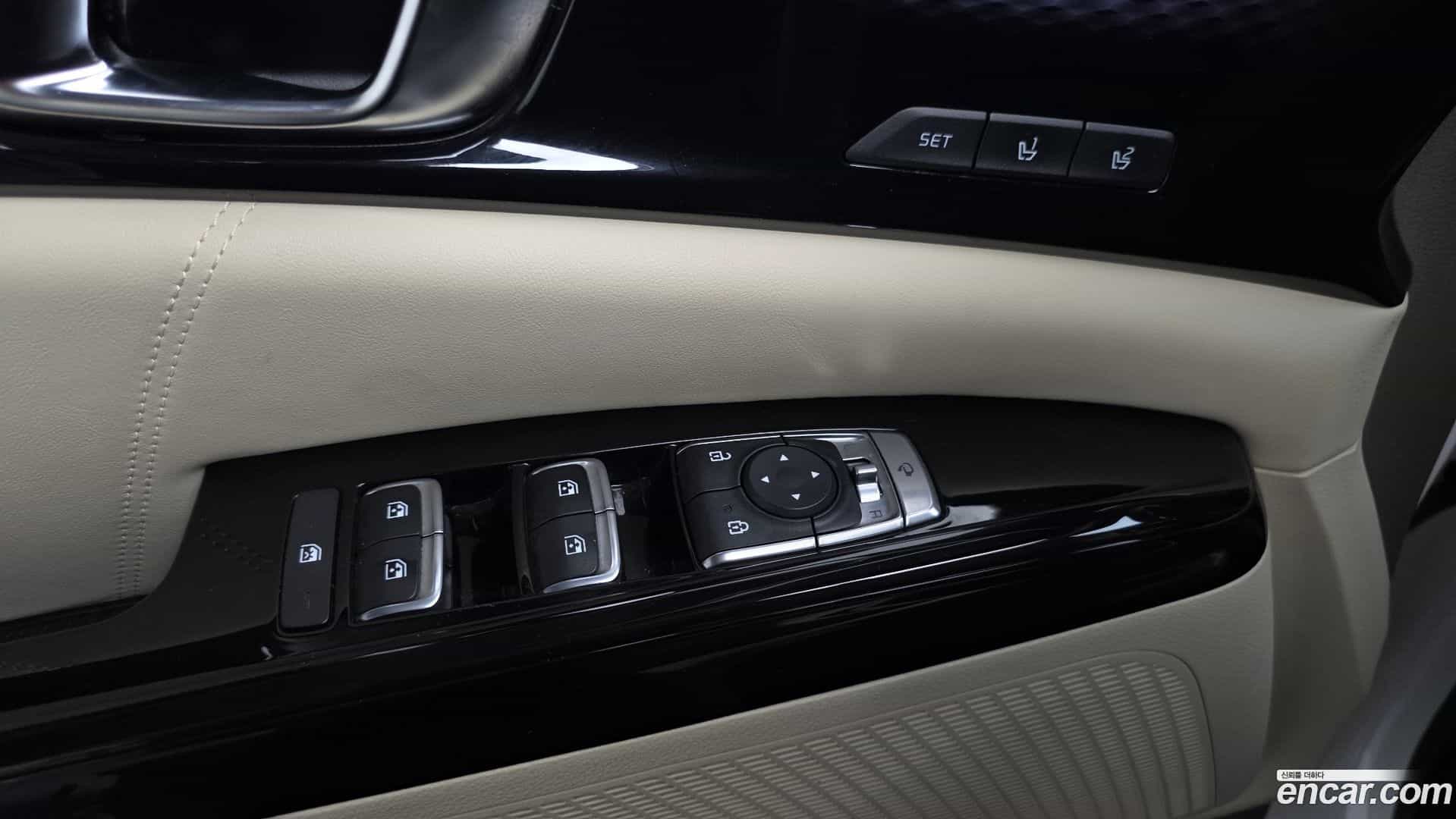Canival Kia 2021.3-OPTION-043