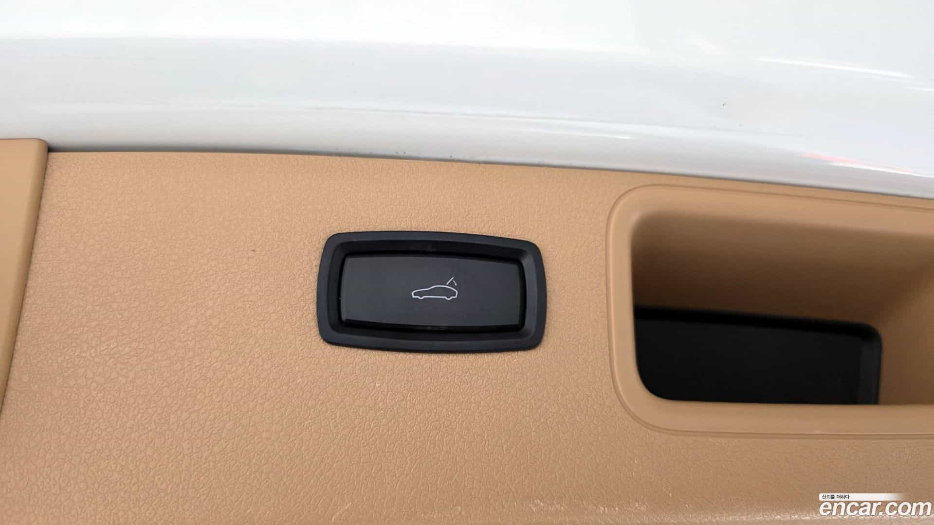 Macan Porsche 2017.11-OPTION-045