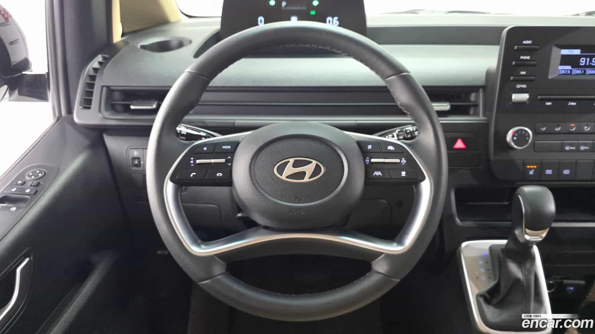 Staria Hyundai 2025.4-OPTION-017