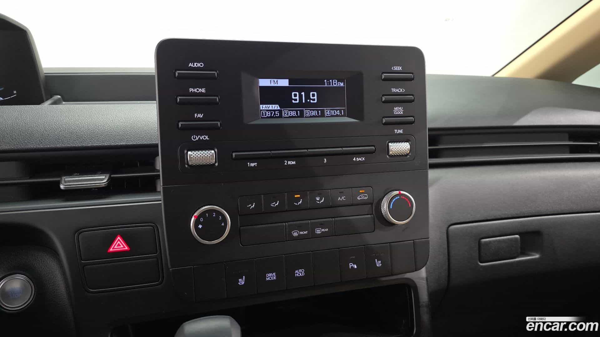 Staria Hyundai 2025.4-OPTION-018