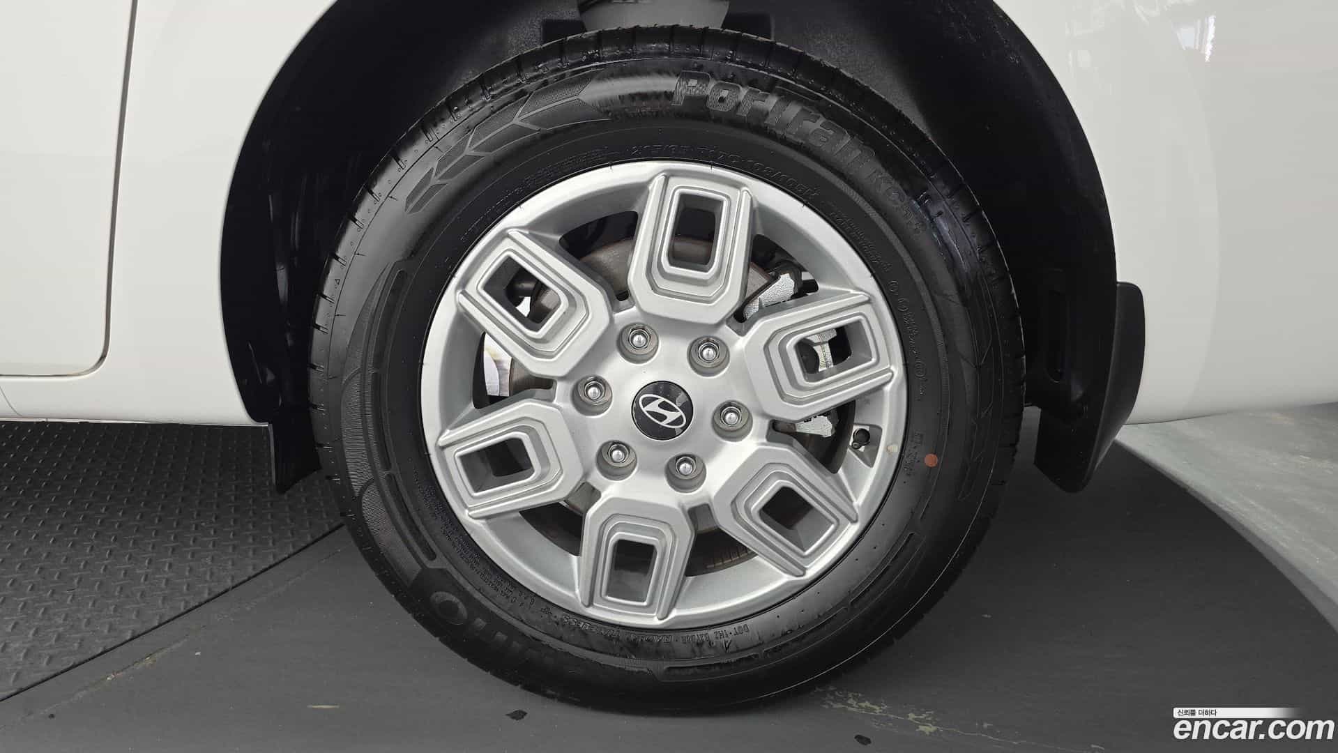 Staria Hyundai 2025.4-OUTER-031