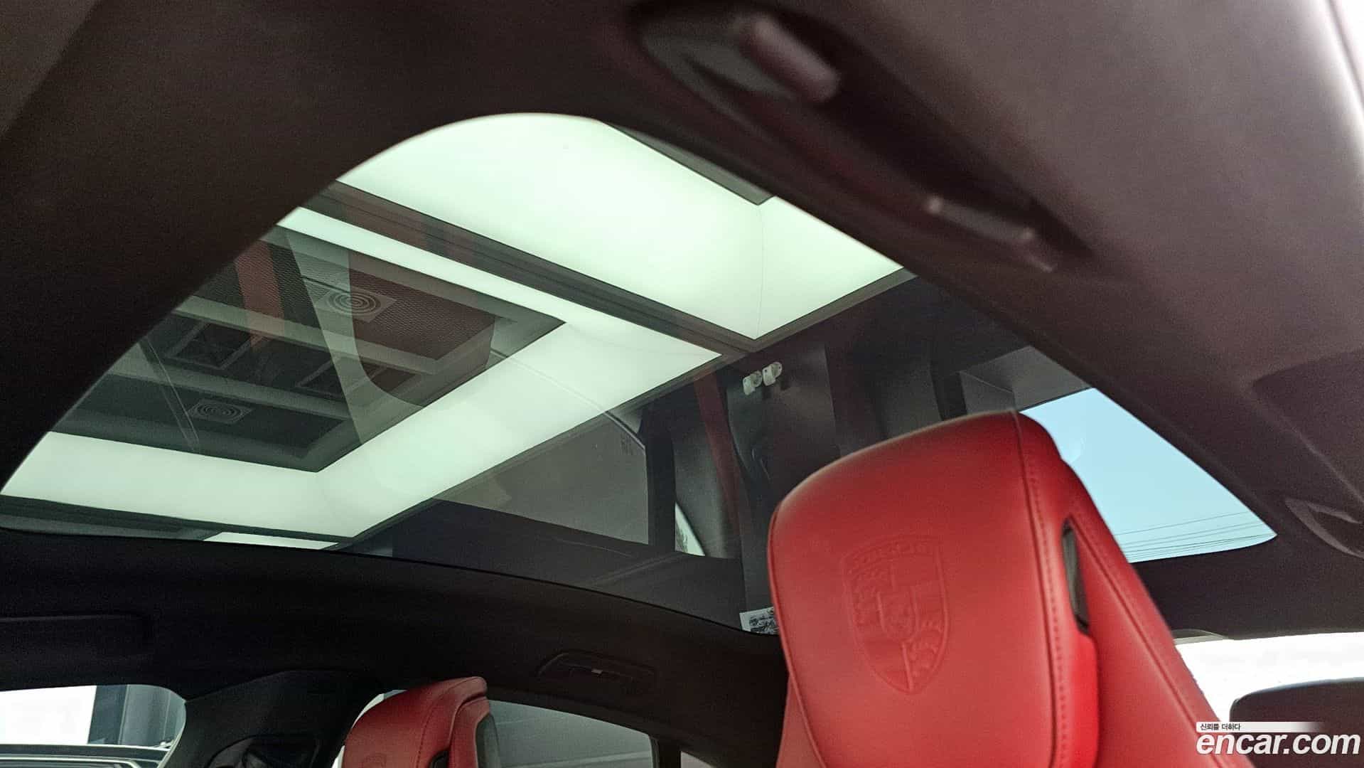 Taycan Porsche 2022.3-OPTION-022