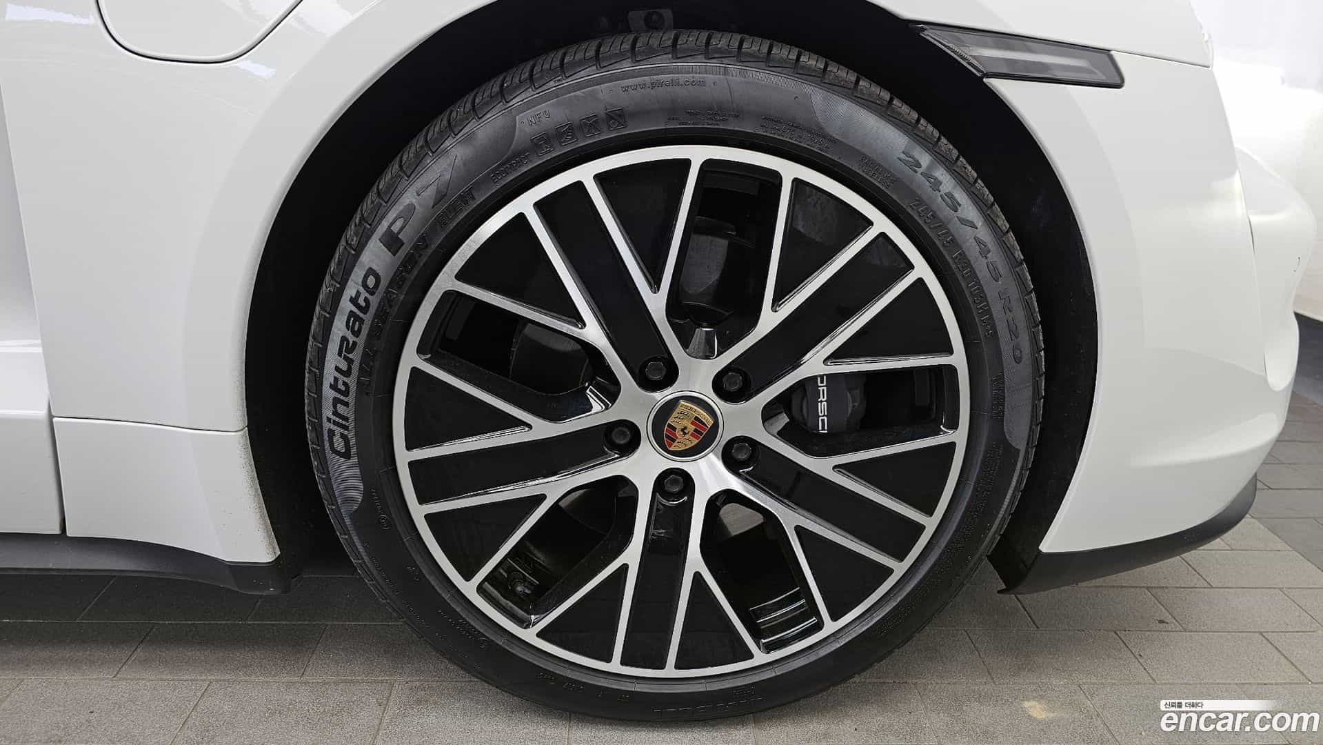Taycan Porsche 2022.3-OUTER-031