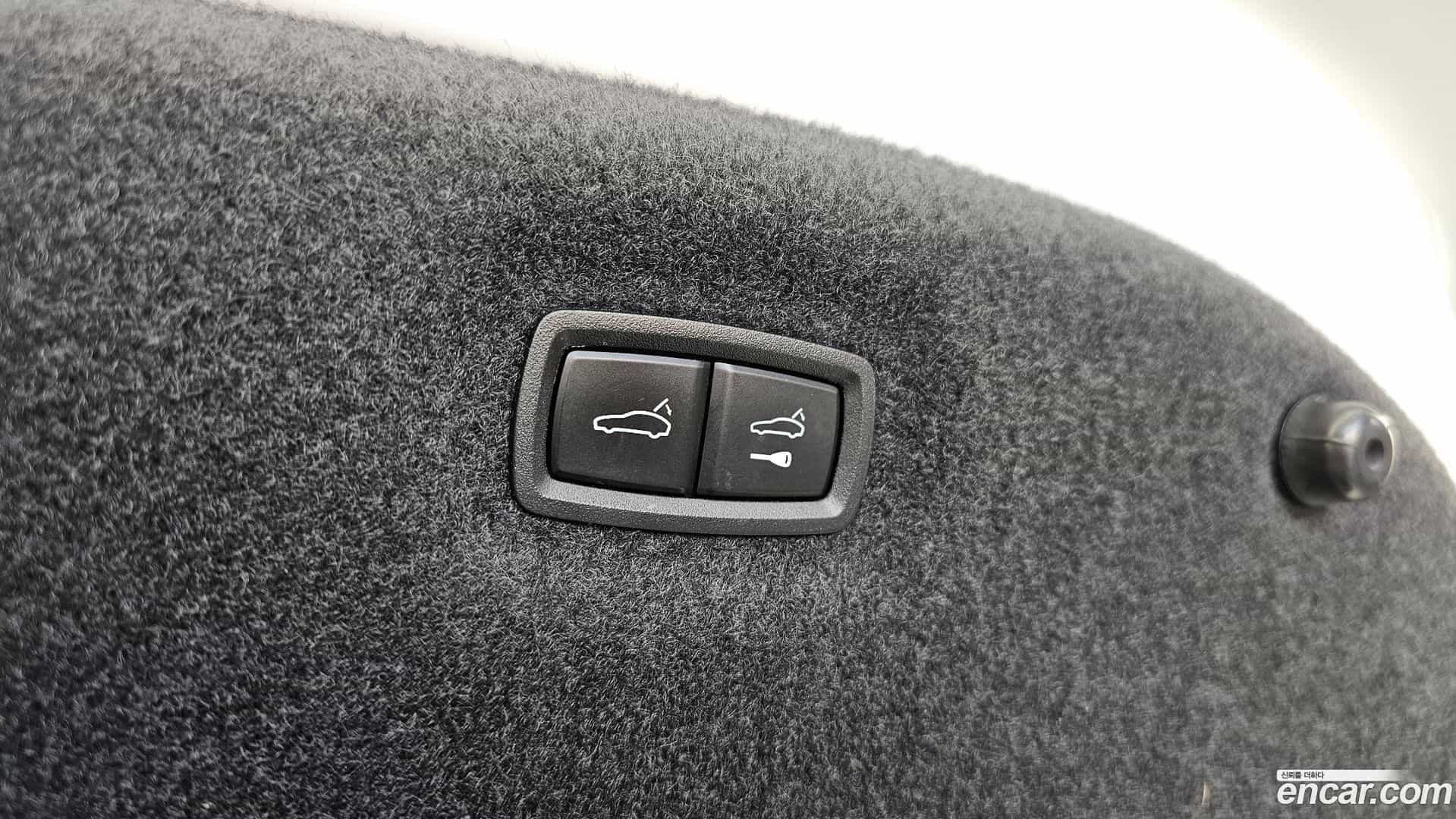 Taycan Porsche 2022.3-OPTION-046