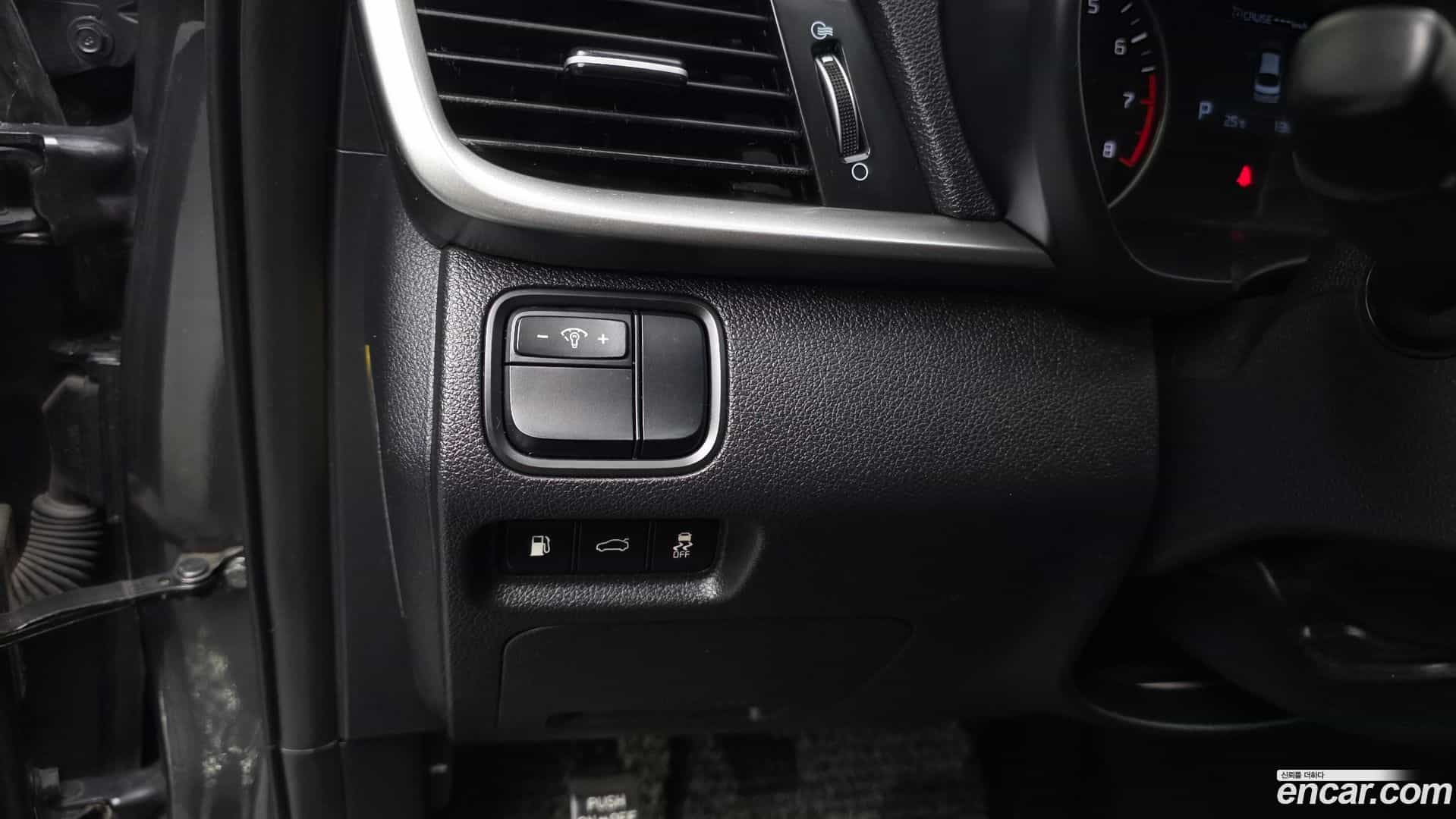 K5 Kia 2018.1-OPTION-018